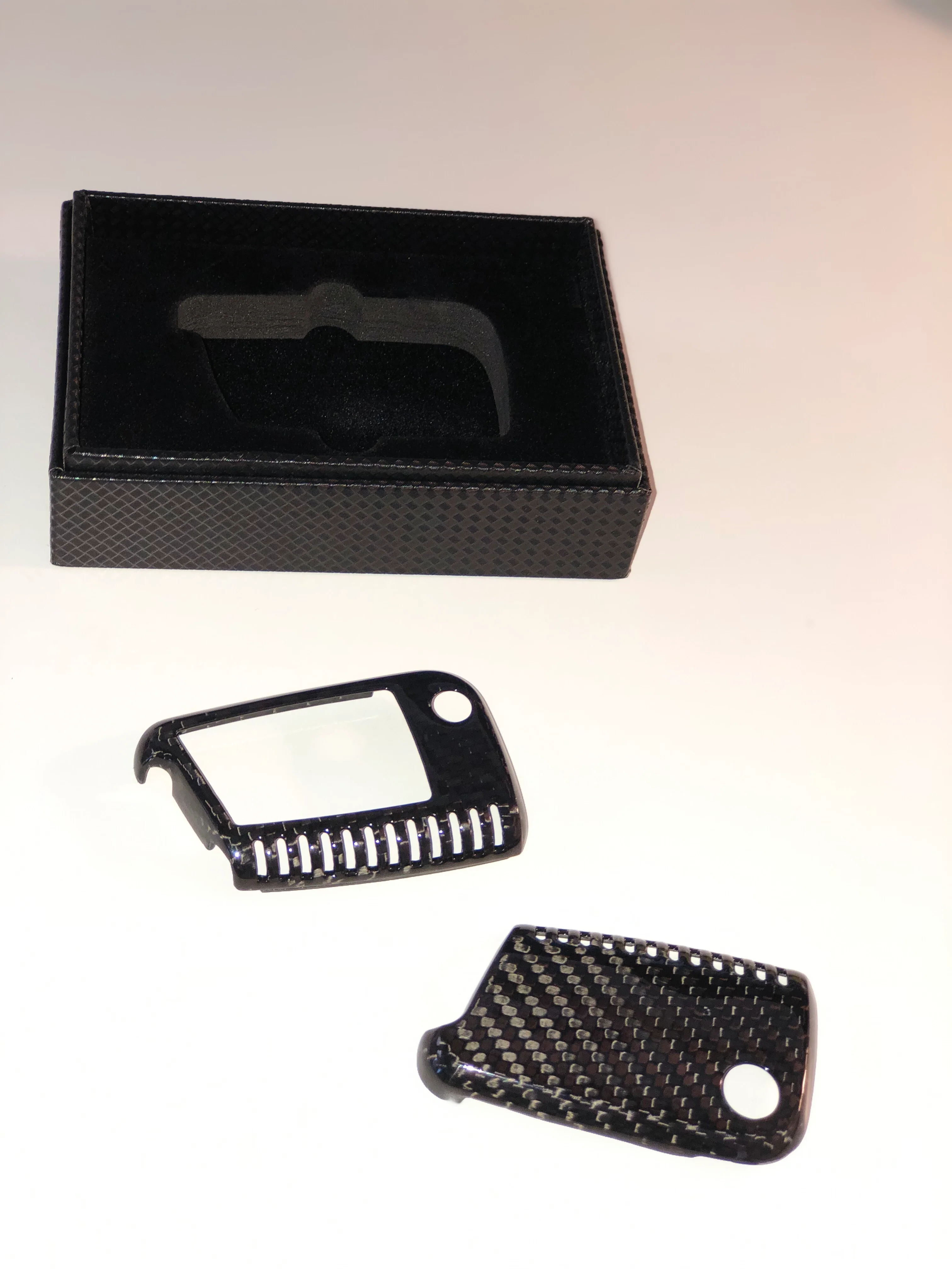 Volkswagen VW / Skoda / SEAT Carbon Fibre Key Cover (Red Or Black) - Image 4