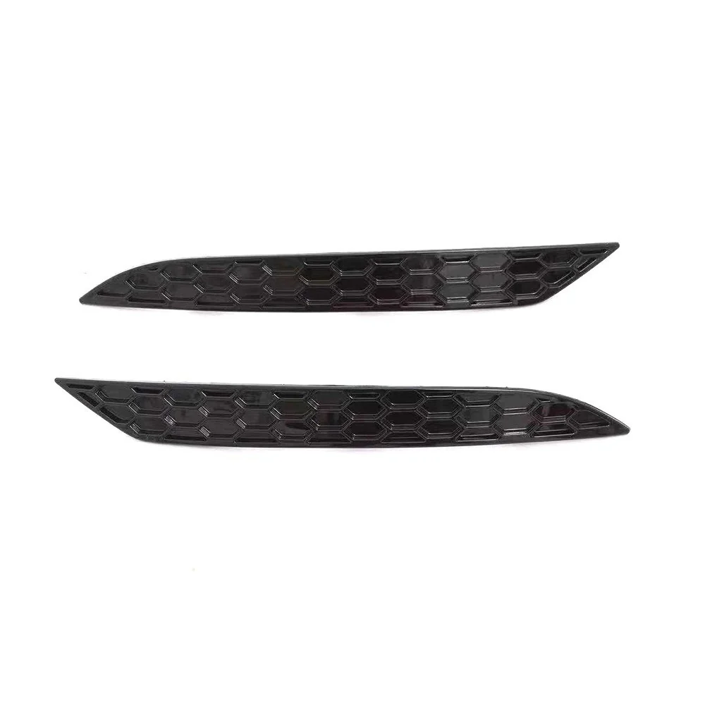 Honeycomb Style Rear Reflector Strip Covers in Gloss Black for Volkswagen Golf MK7 & MK7.5 (2013-2019) - Image 6