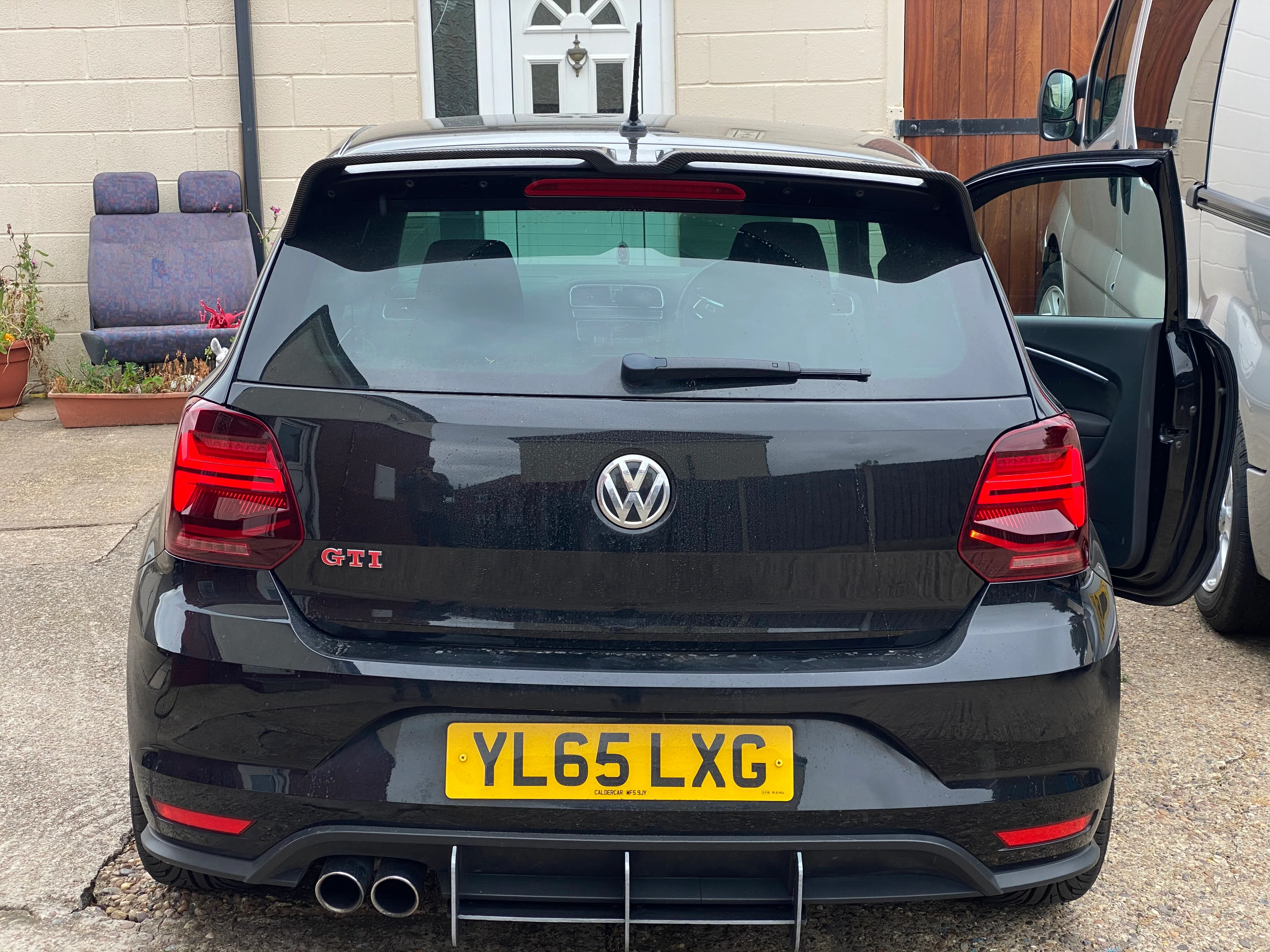 Volkswagen Polo 6R / 6C MK5 Q2 Style Taillights (Pair / 2009 - 2017) Plug & Play + Dynamic Indicators - Image 9