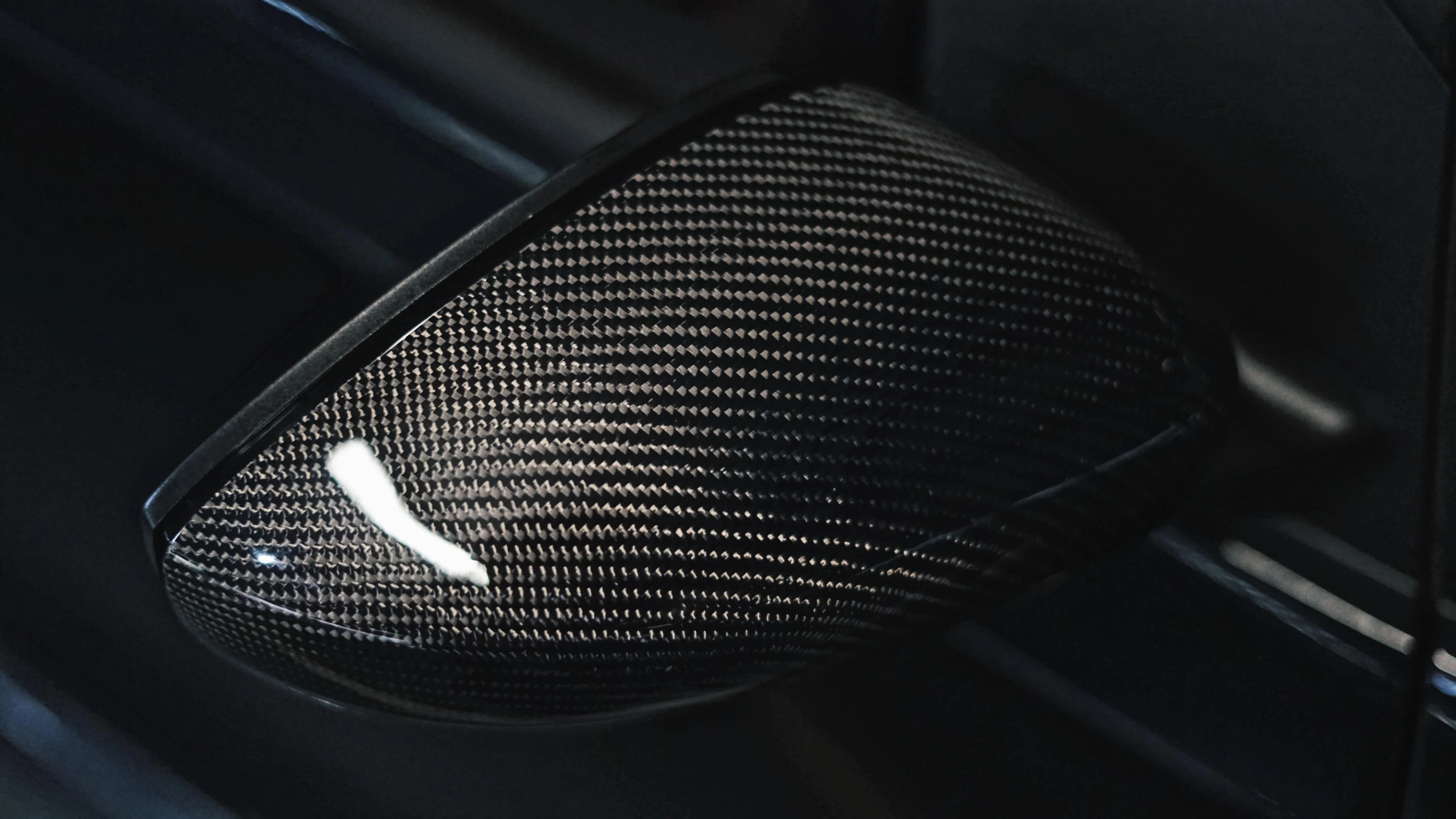 Volkswagen VW Polo Genuine Carbon Fibre Replacement Wing Mirror Covers MK5 6C / 6R (2009-2017 Models) - Image 2