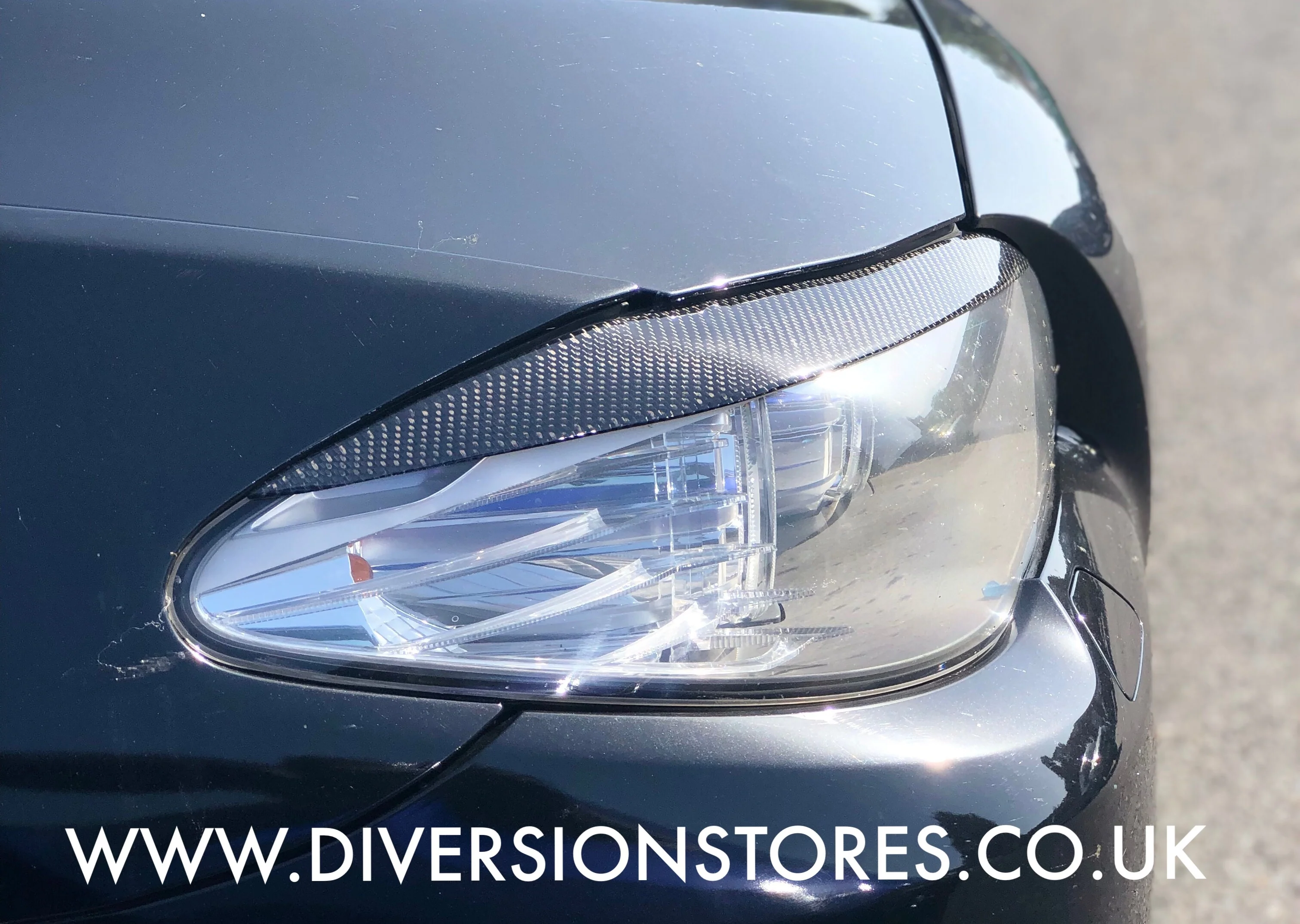 BMW 5 Series Carbon Fibre Eyebrows (2011-2014 Models) 2PCS - Image 3