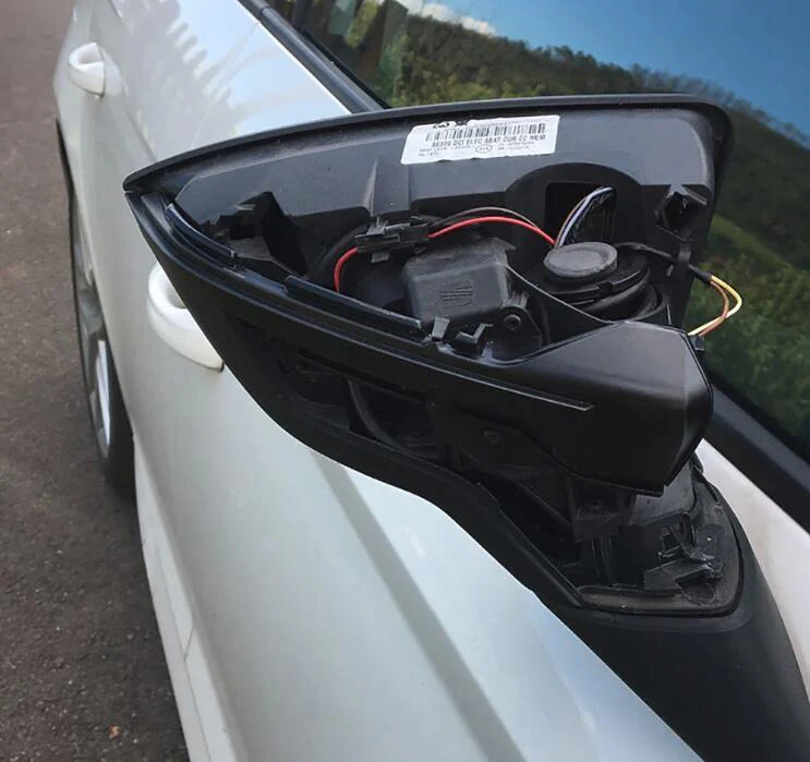SEAT Leon MK3 / Ibiza MK5 6F Dynamic Sweeping Mirror Indicators (2013-2022 Models) - Image 3