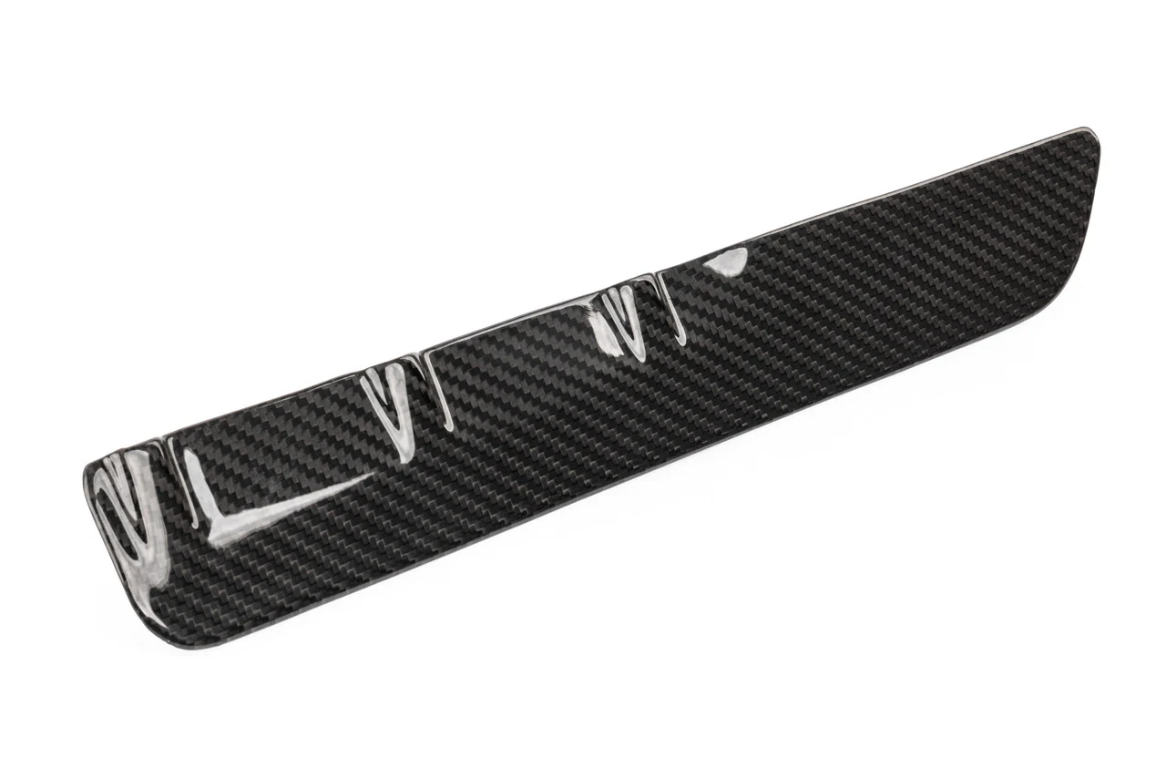 APR Carbon Intake Manifold Cover Plate - 2.5T - Image 2
