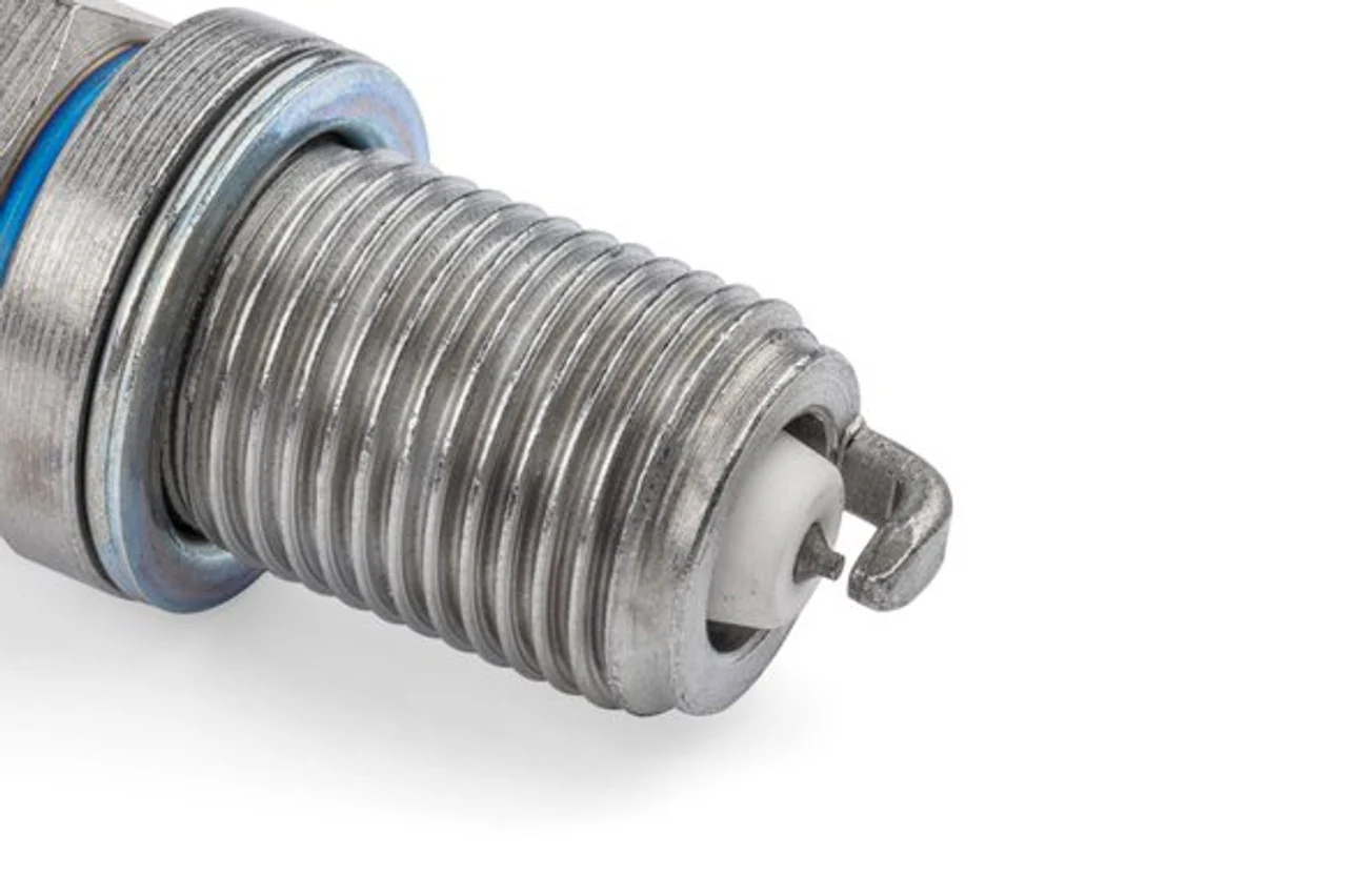 APR Iridium Pro Spark Plug Set - 3.0TFSI V6 Supercharged - 14X19X16MM - Heat Range 9 - Image 3