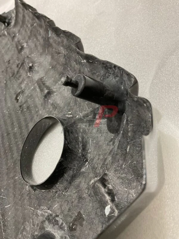 AUDI 2.5L 5 POT Dry Carbon Fibre Engine Cover - Image 3