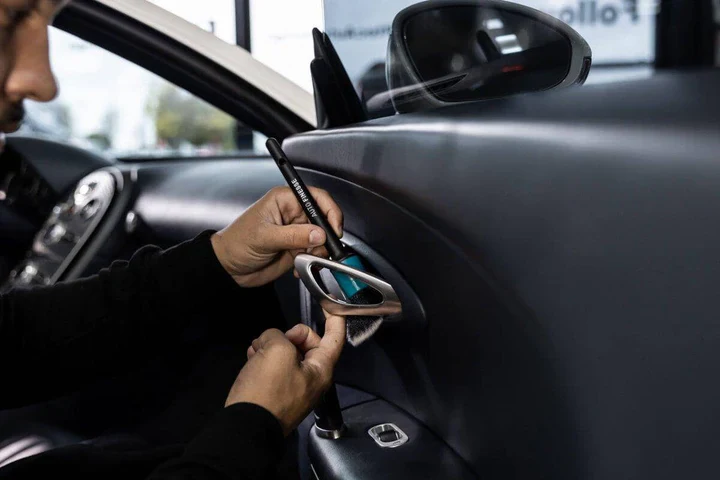 Auto Finesse Feather Tip Brushes - Image 2