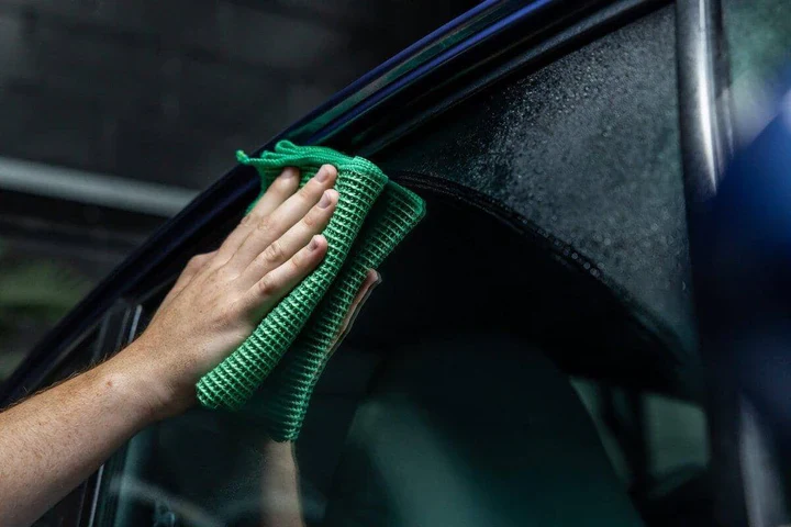 Auto Finesse Glass Waffle Cloth - Image 3