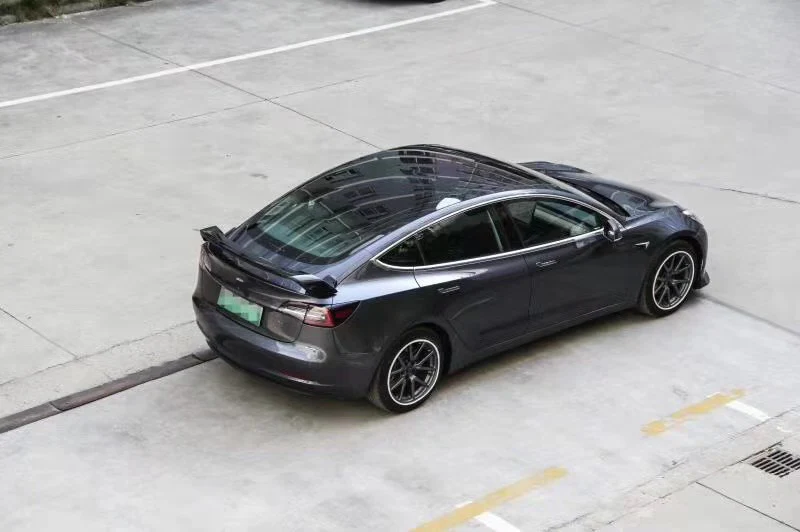 Led Rear Spoiler for Tesla Model 3 17-19 (Including Brake Light) - Image 2