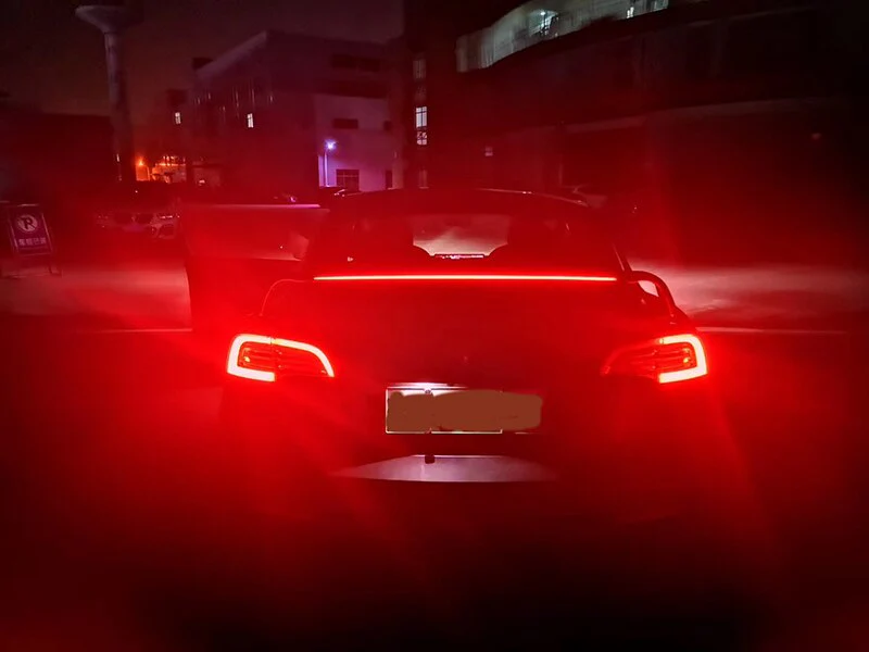 Led Rear Spoiler for Tesla Model 3 17-19 (Including Brake Light) - Image 3