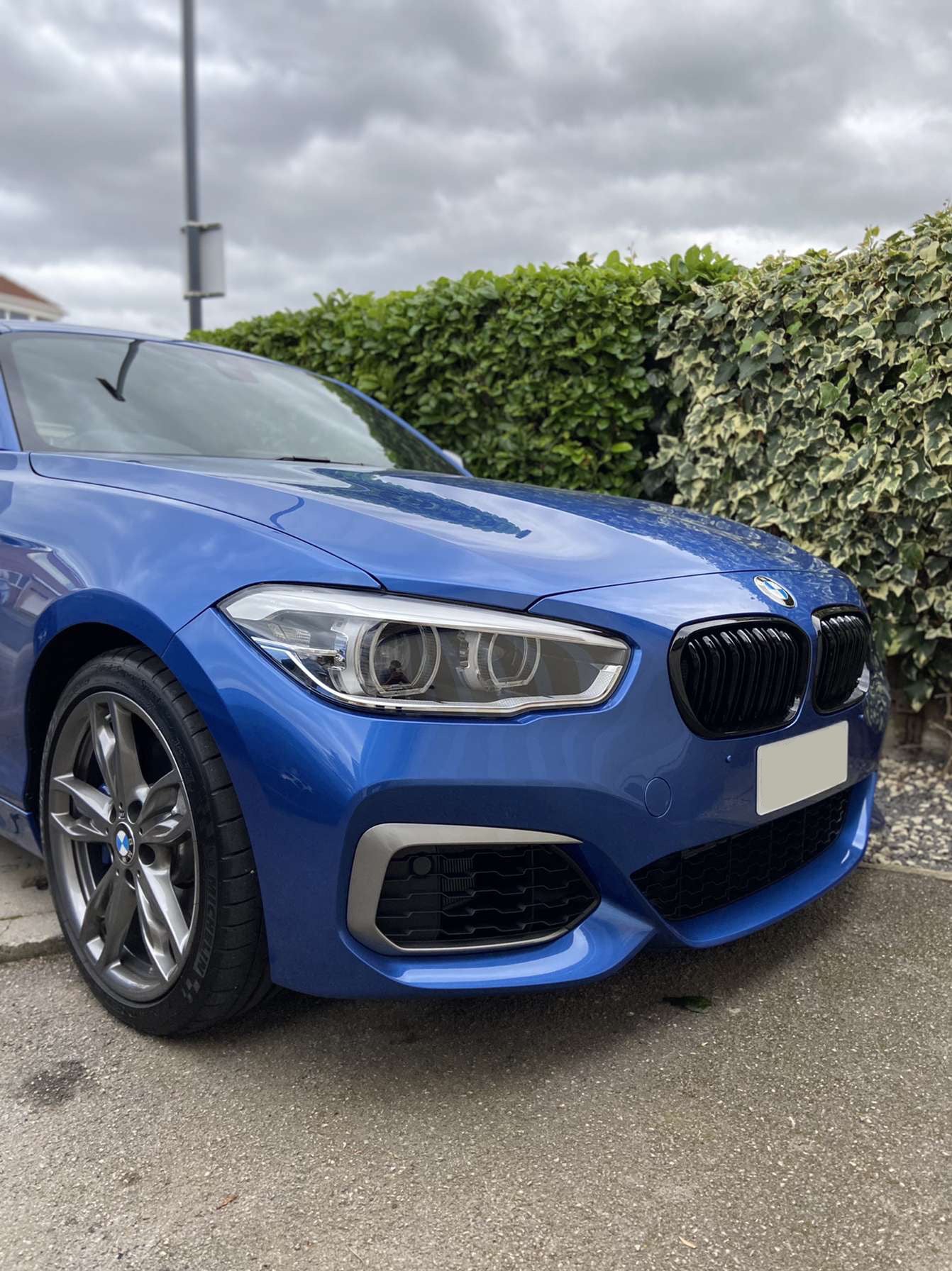BMW 1 Series F21 Double Slat Gloss Black Kidney Grilles Pair (2015 - 2021) - Image 3