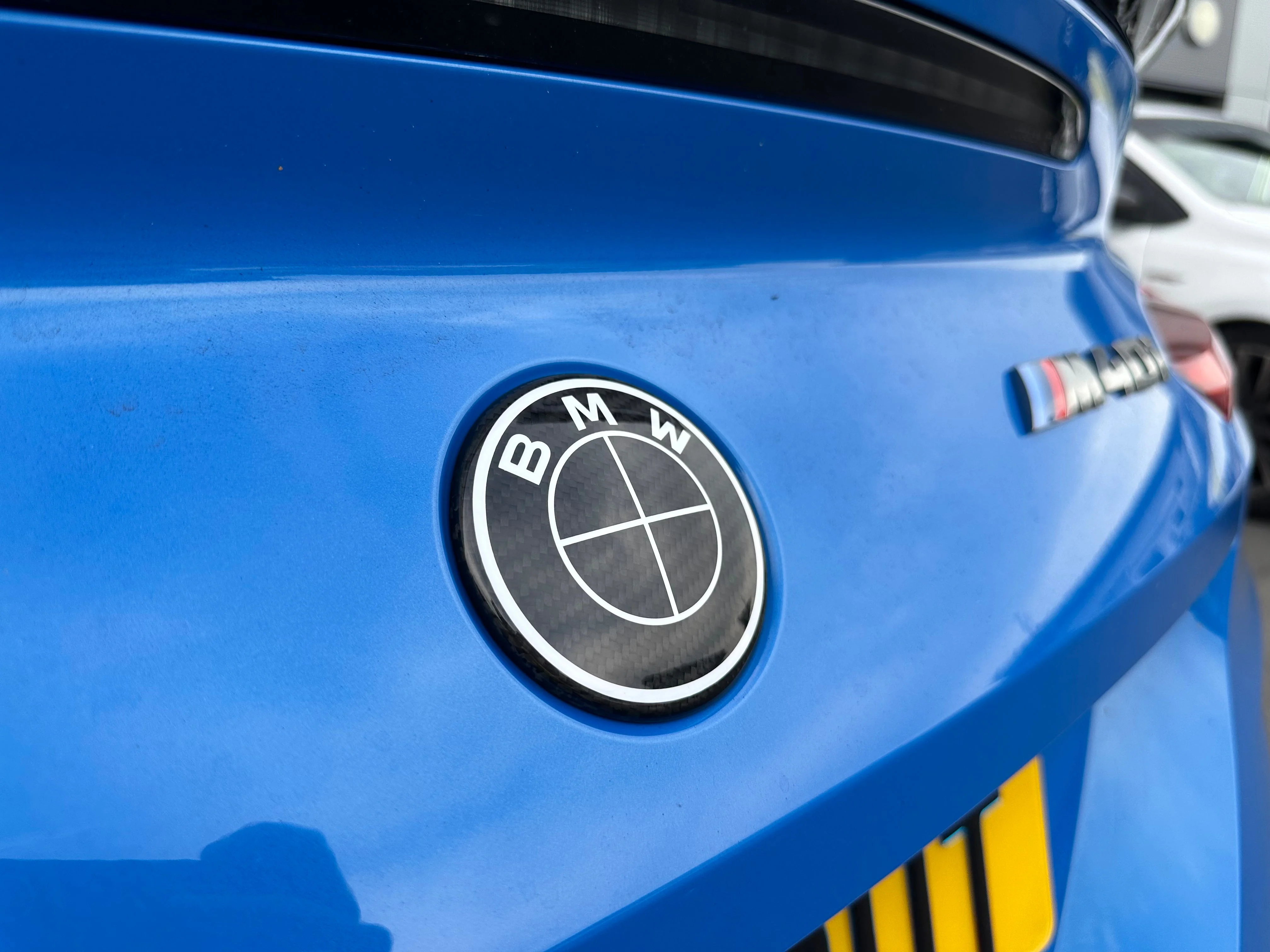 BMW Carbon Fibre Badge (Multiple Sizes & Styles) - Image 3
