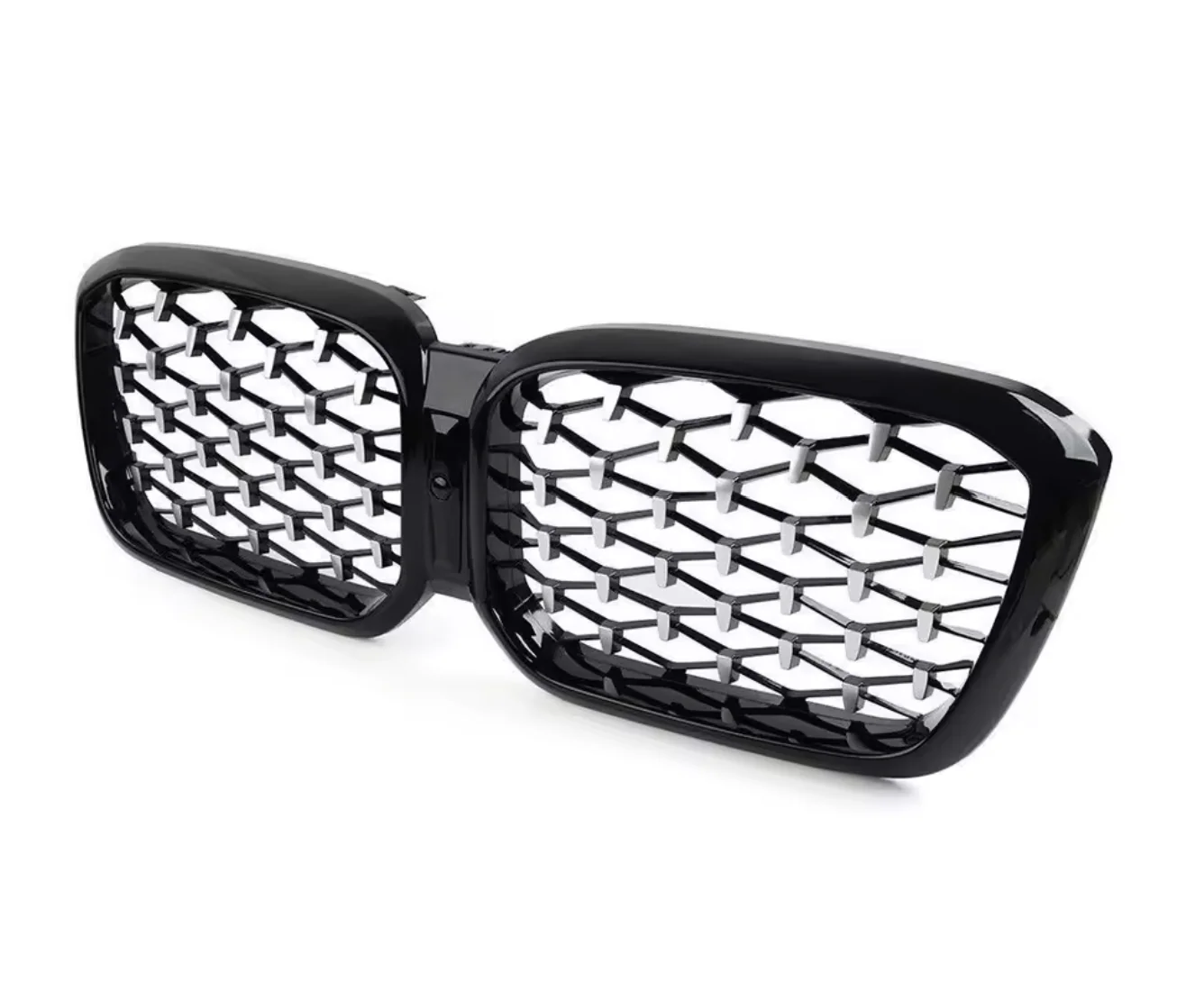 BMW X3 G01 / X4 G02 LCI Gloss Black/Chrome Diamond Front Kidney Grille Kit (2021 - Present) - Image 2