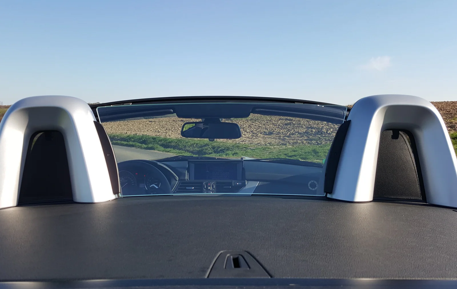 BMW Z4 E89 UR-Windschott Clear Glass Wind Breaker / Deflector - Image 3