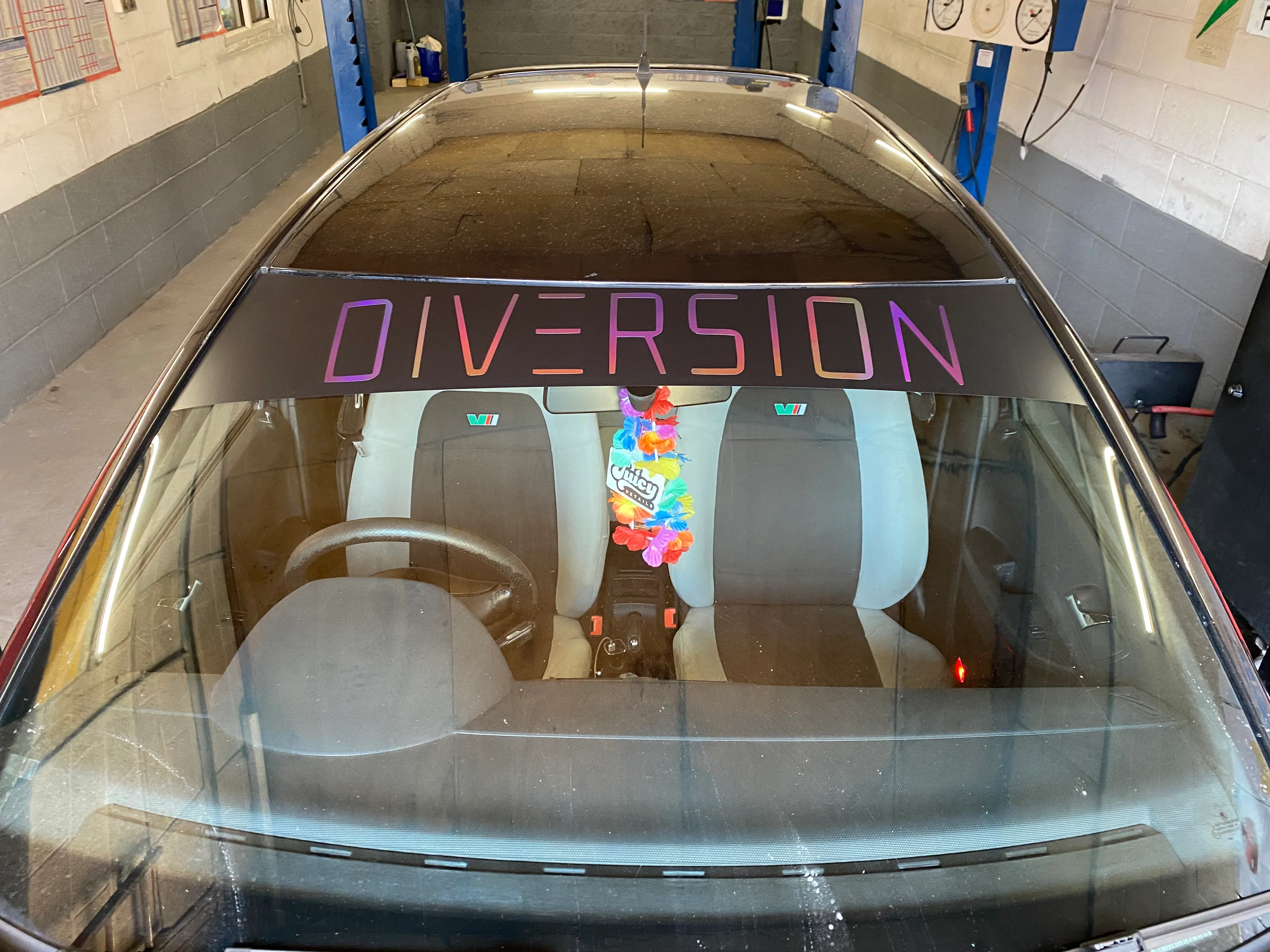 DIVERSION Sun Strip / Window Banner (BLACK OIL SLICK/MULTICOLOURED) - Image 3