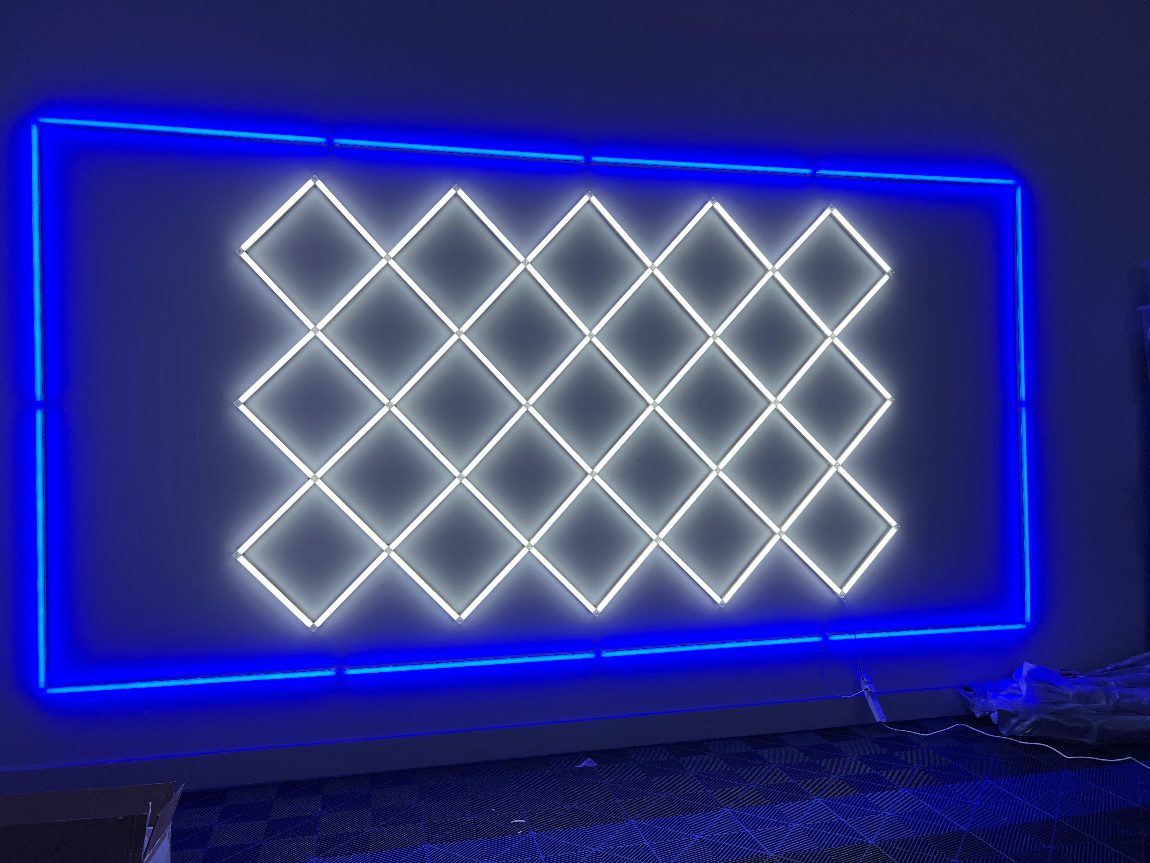 DIVEYE LED Wall / Ceiling Garage Bay Lighting Grid With Outline (Various Colours) - Image 3