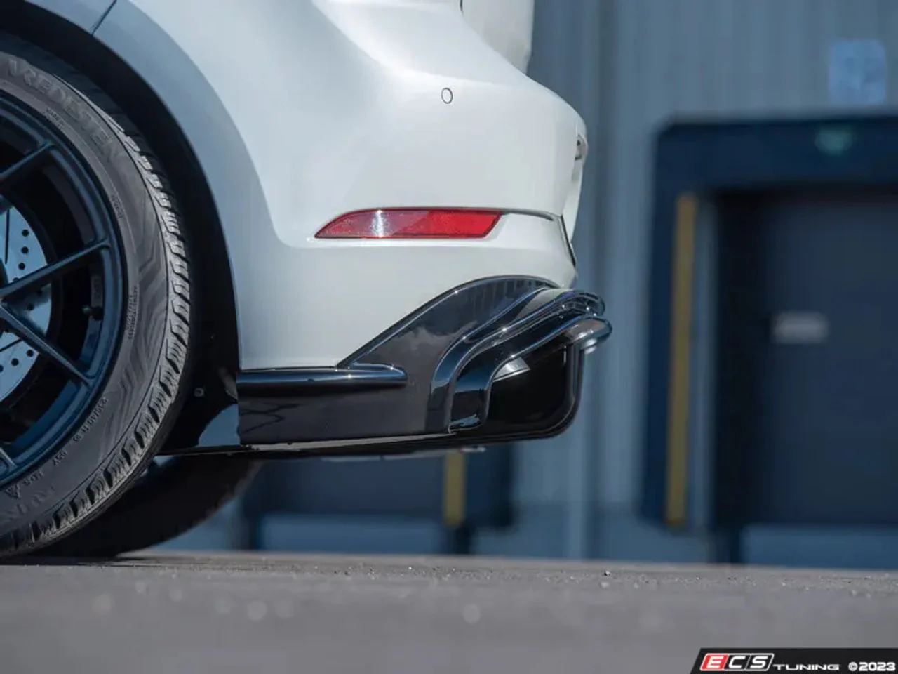 ECS Tuning MK7.5 Golf R Functional Aerodynamic Rear Diffuser Kit - Image 2