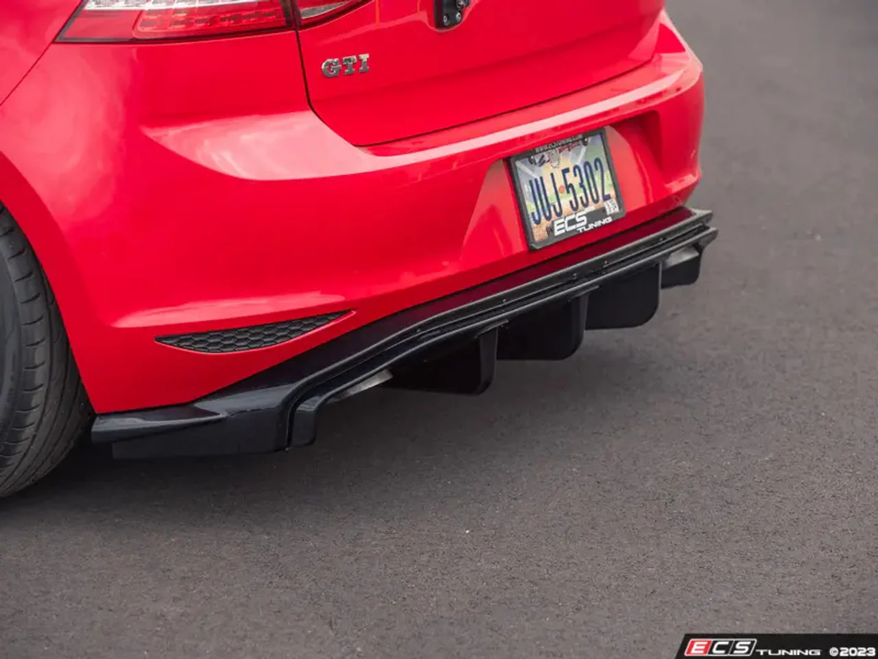 ECS Tuning MK7 GTI Functional Aerodynamic Rear Diffuser Kit - Image 5