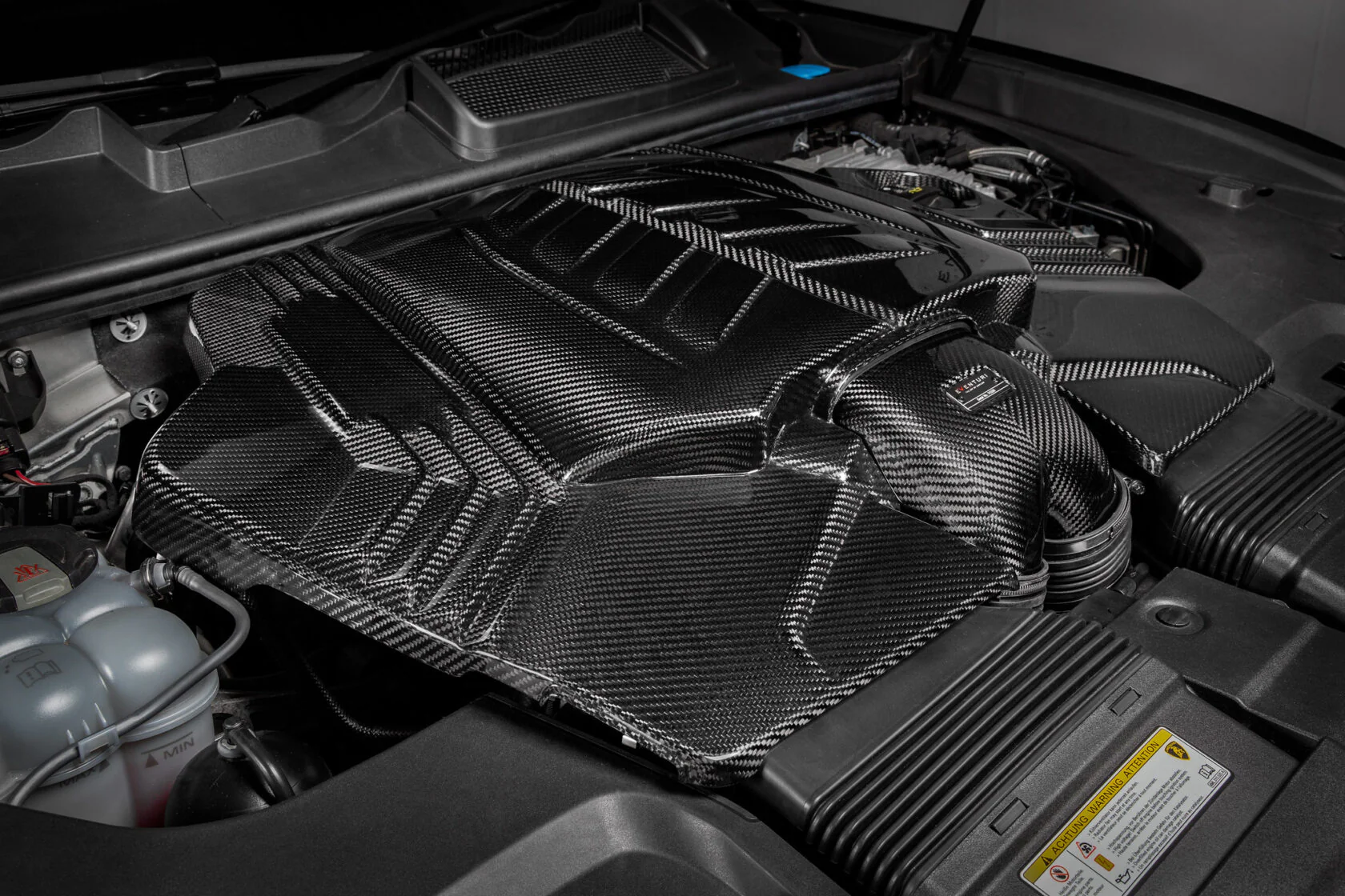 Eventuri VAG 4.0 TFSI V8 Twin Turbo (2020+) Carbon Fibre Intake - Image 7