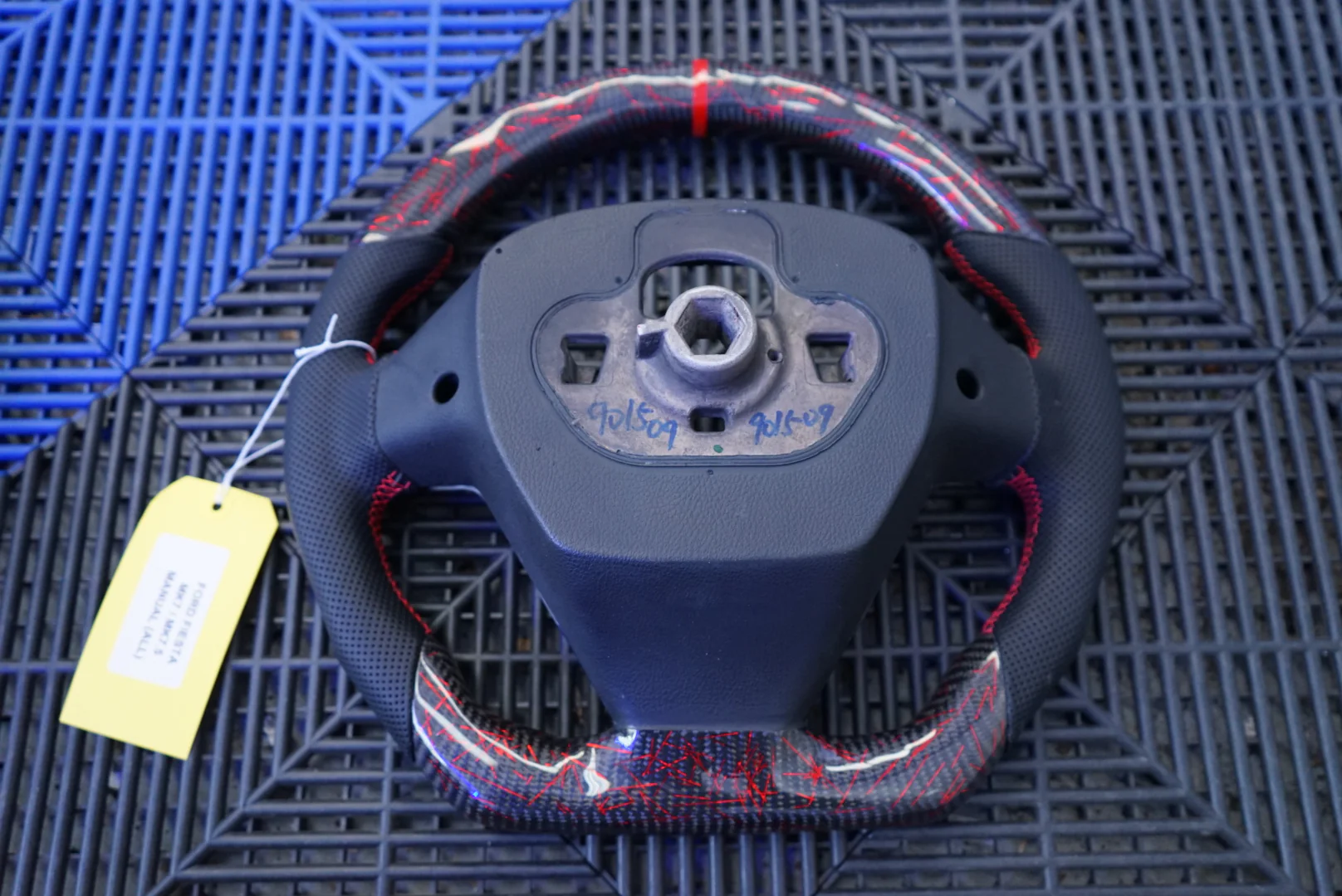 Ford Fiesta MK7 / MK7.5 Carbon Fibre Steering Wheel - SWFIESTA10 - Image 6