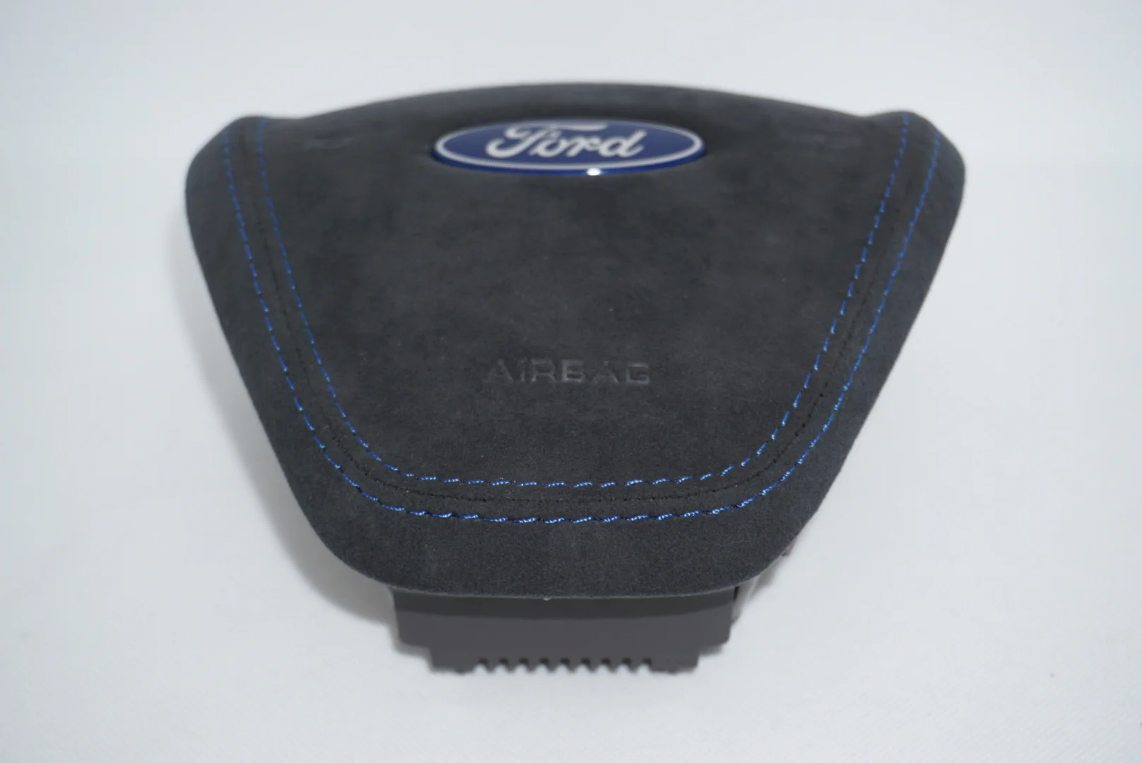Ford Fiesta MK7 / MK7.5 Premium Alcantara Stitched Steering Wheel Airbag Cover (DIVERSION) - Image 5