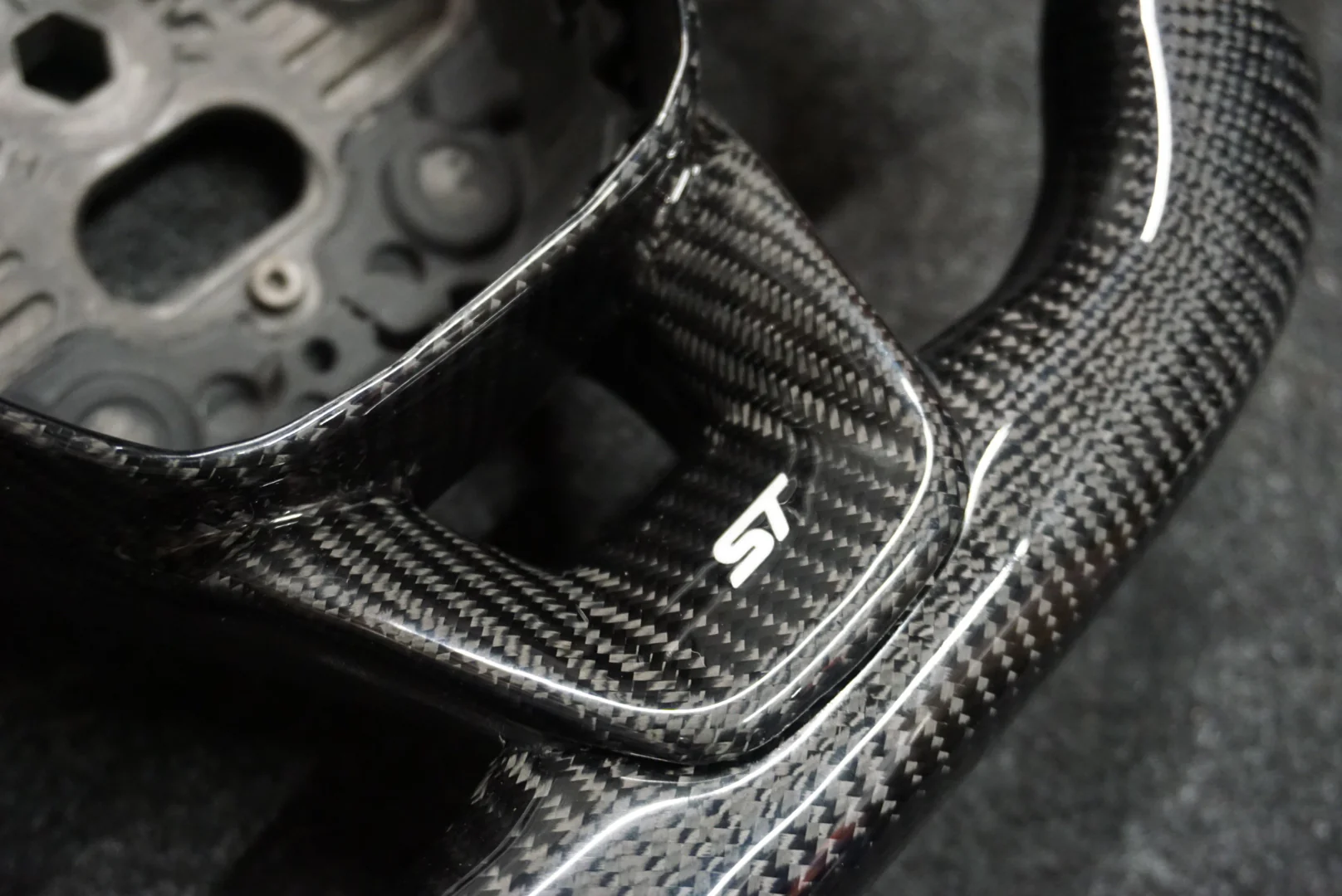 Ford Fiesta MK8 / MK8.5 Carbon Fibre Custom Steering Wheel (MK8 2018 - Present) - Image 8