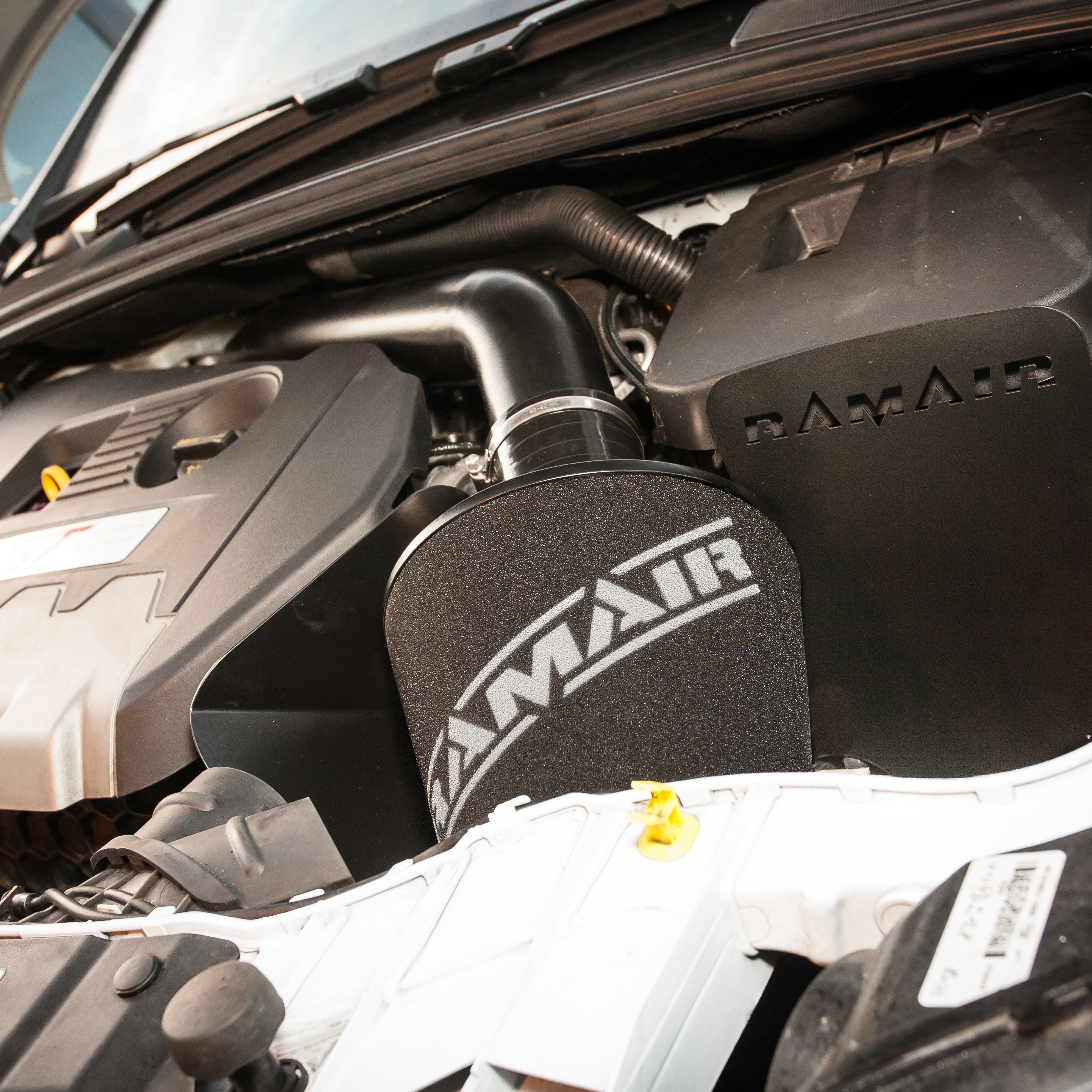 Ford Focus ST 250 mk3 2.0T upto 2014 – Ramair Air Filter Heat Shield Crosover Hard Pipe Induction Kit - Image 5