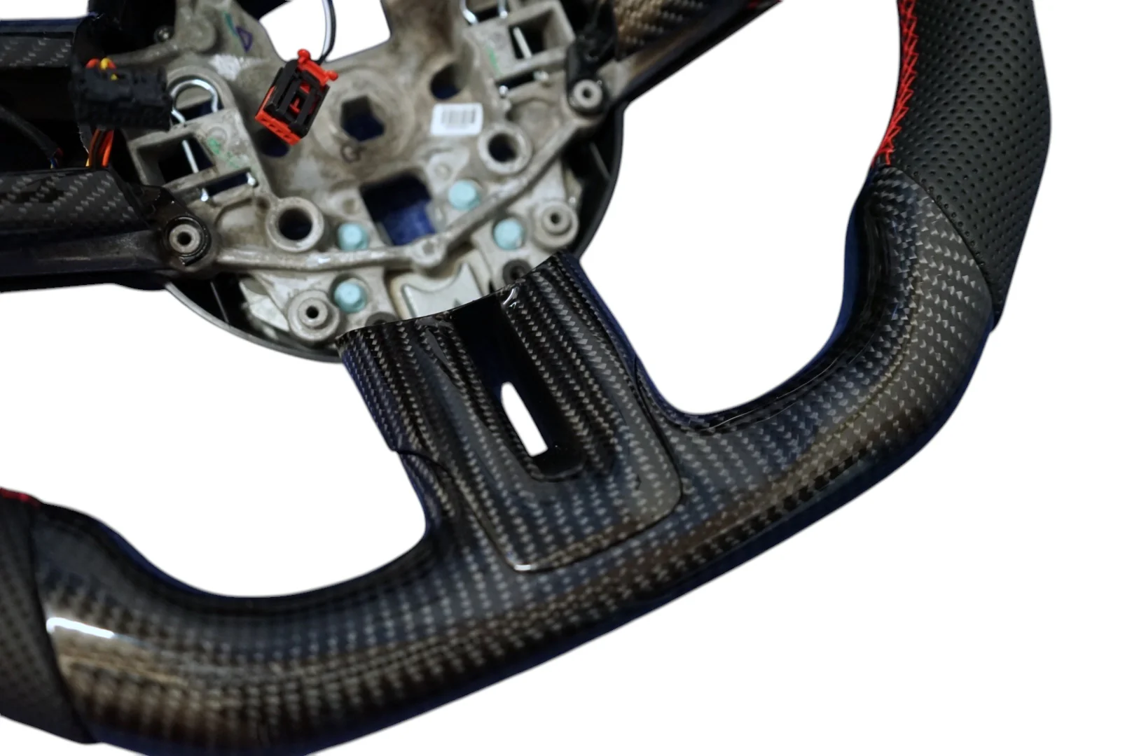 Ford Mustang Carbon Fibre Steering Wheel (2015 - 2022) - SWMUSTANG1 - Image 4