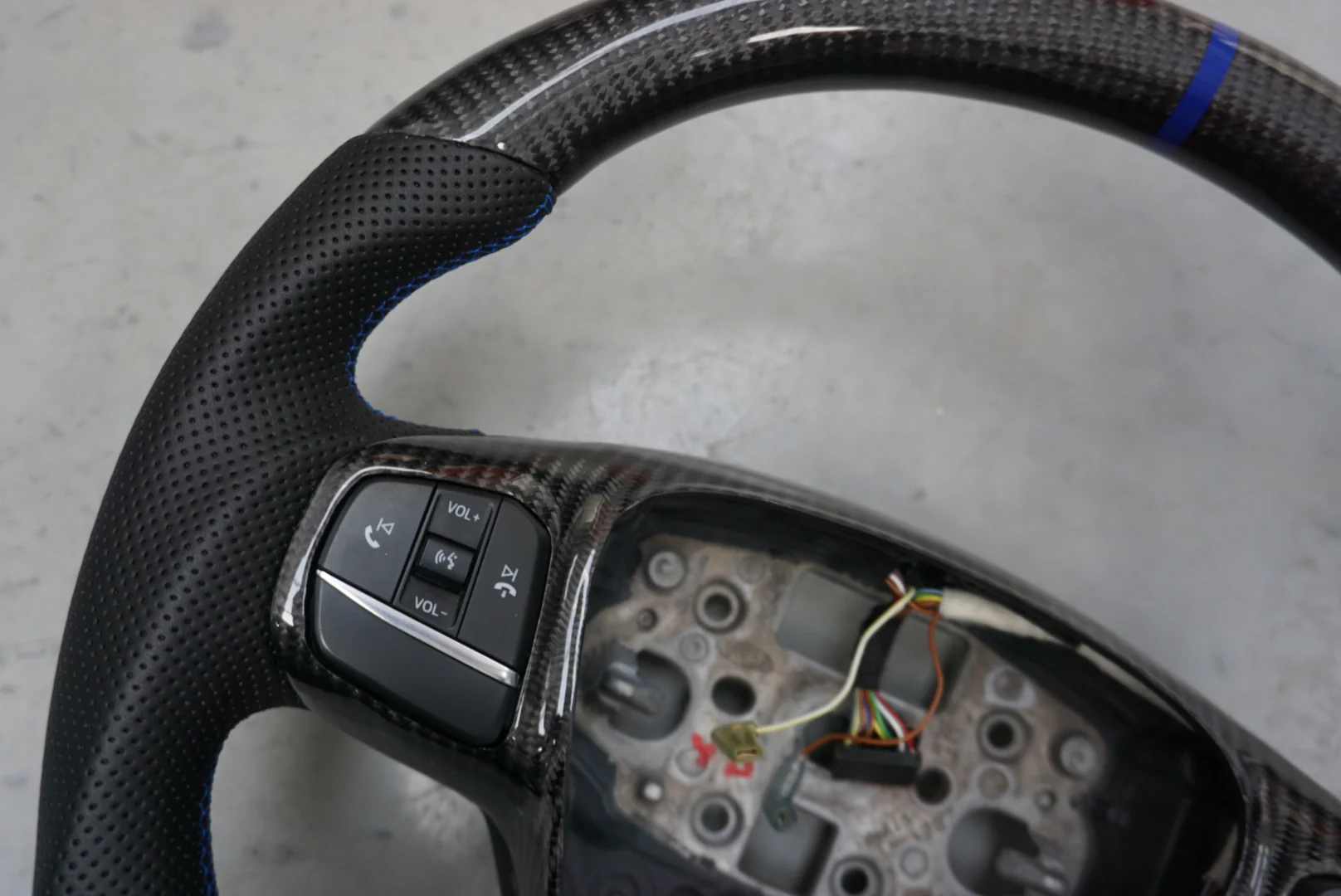 Ford Transit Carbon Fibre Custom Steering Wheel (2018 - Present) - Image 5