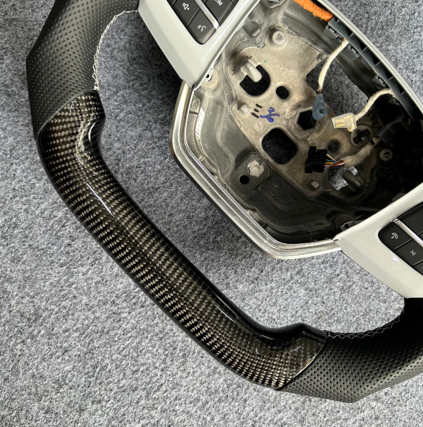 Ford Puma Custom Steering Wheel (2024-Present) - Image 2