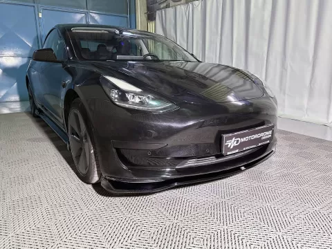 Front Splitter V.1 Tesla Model 3 - Image 4