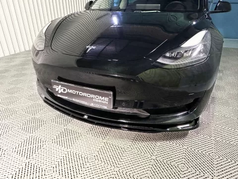Front Splitter V.2 Tesla Model 3 - Image 3
