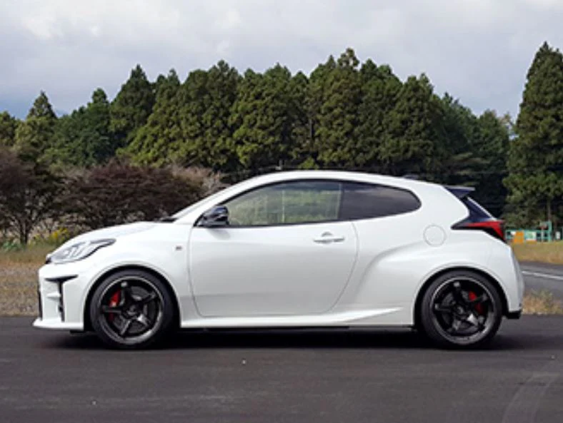 HKS Hipermax Max IV GT Suspension Kit Toyota GR Yaris (2020+) - Image 2