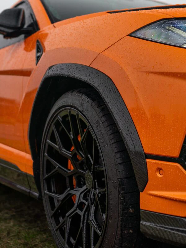 Lamborghini Urus Carbon Fibre Wheel Arch Set - Image 3
