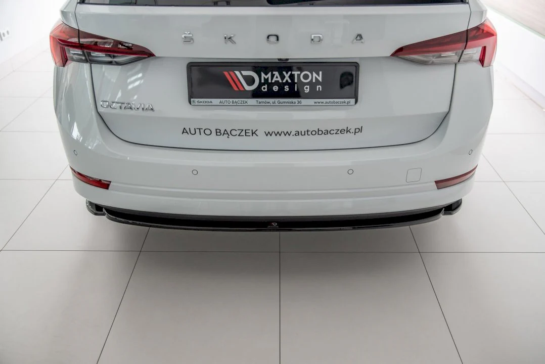 Maxton Design Central Rear Splitter for Skoda Octavia MK4 (2019+) - Image 5