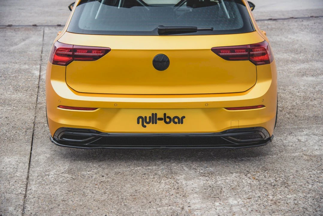 Maxton Design CENTRAL REAR SPLITTER VW GOLF MK8 (2020-) - Image 3