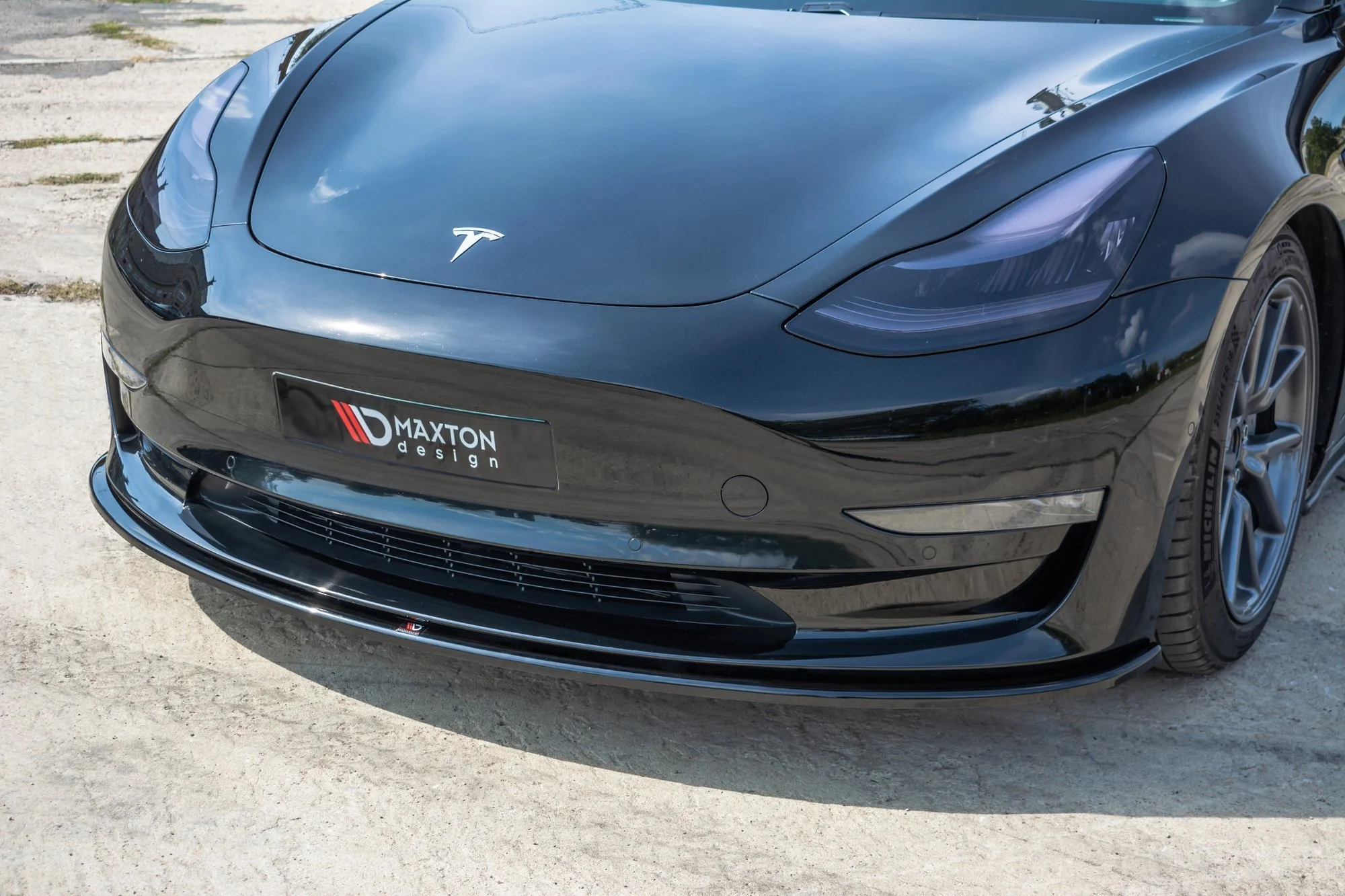 Maxton Design Front Splitter Tesla Model 3 (2017+) - Image 2