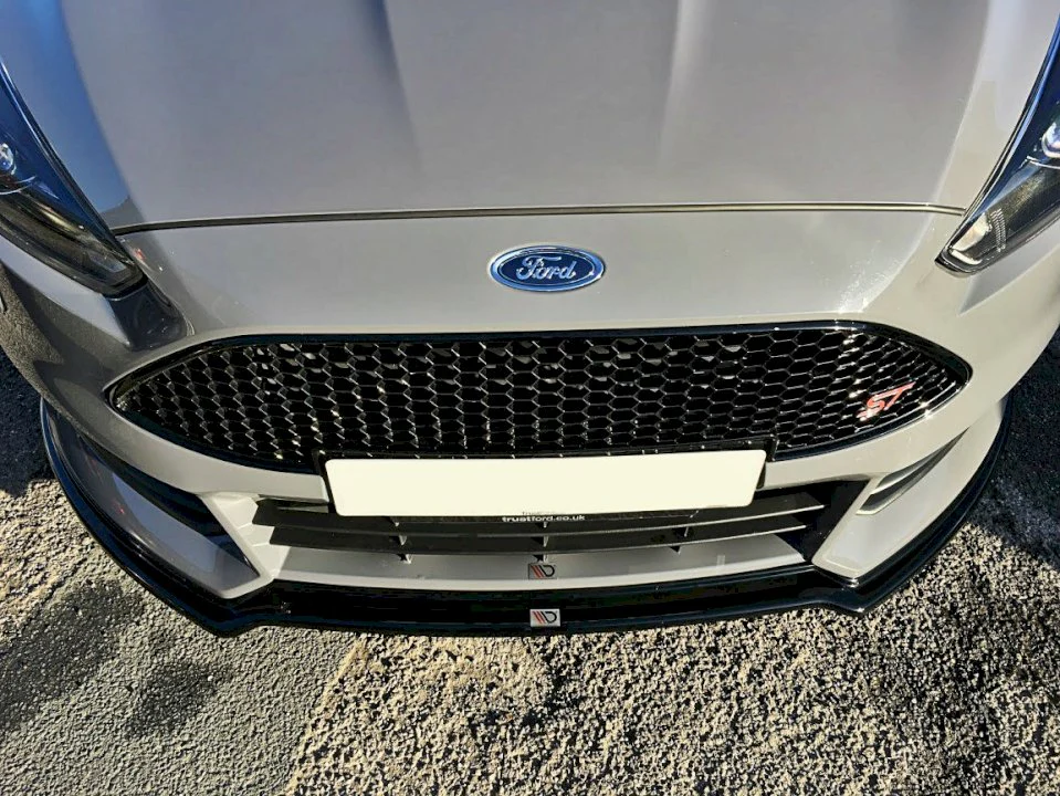 Maxton Design Front Splitter V.3 for Ford Focus ST MK3 Facelift Model (2015-2018) - Image 3