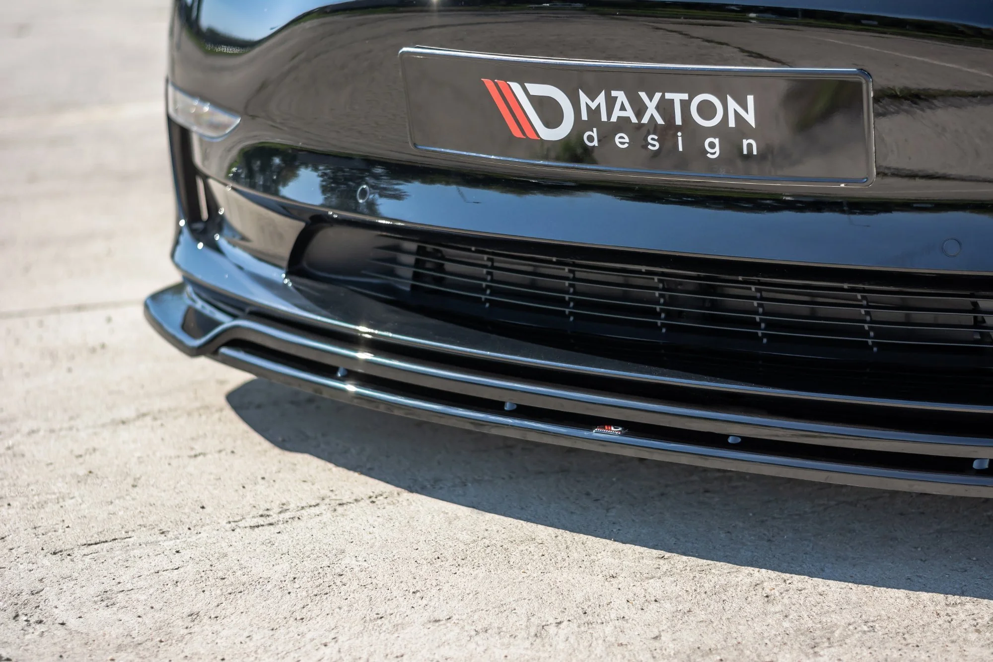 Maxton Design Front Splitter V2 Tesla Model 3 (2017+) - Image 2