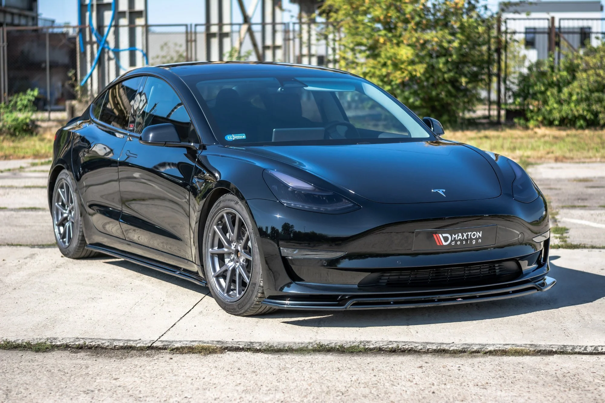 Maxton Design Front Splitter V2 Tesla Model 3 (2017+) - Image 3