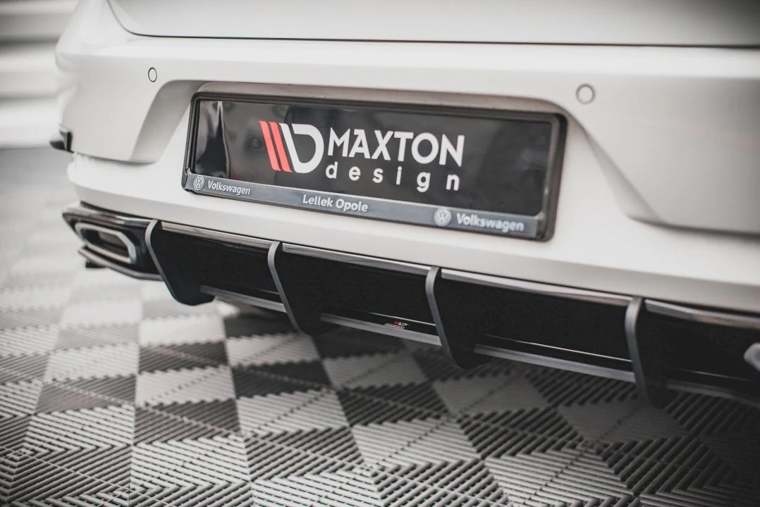 Maxton Design Racing Central Rear Diffuser For Volkswagen Golf MK7.5 R-Line (2017-2019) - Image 2