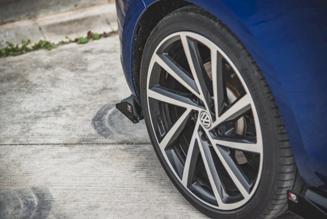 Maxton Design Racing Rear Side Splitters/Spats & Flaps for Volkswagen Golf MK7.5 R (2017-2019) - Image 3