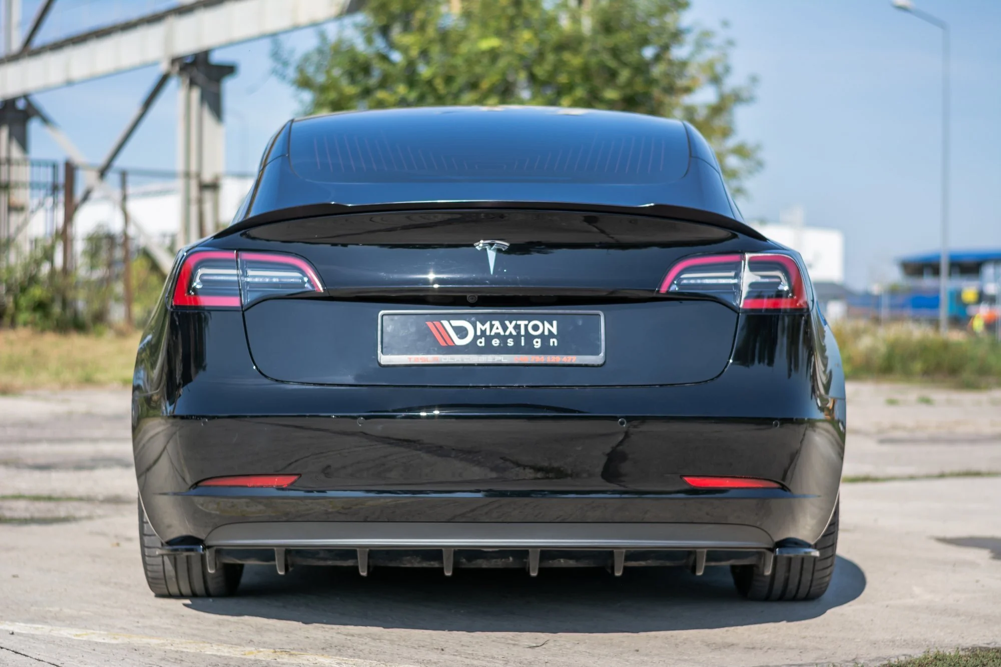 Maxton Design Rear Valance Tesla Model 3 (2017-2020)