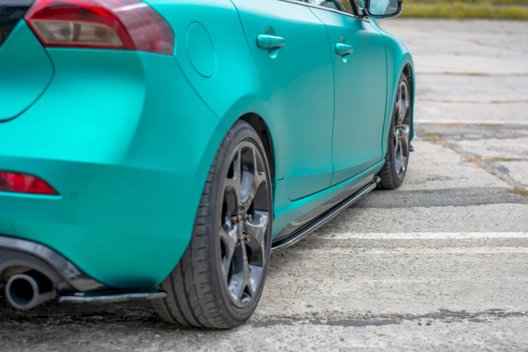 Maxton Design Side Skirts Diffusers for Volvo V40 R-Design - Image 2
