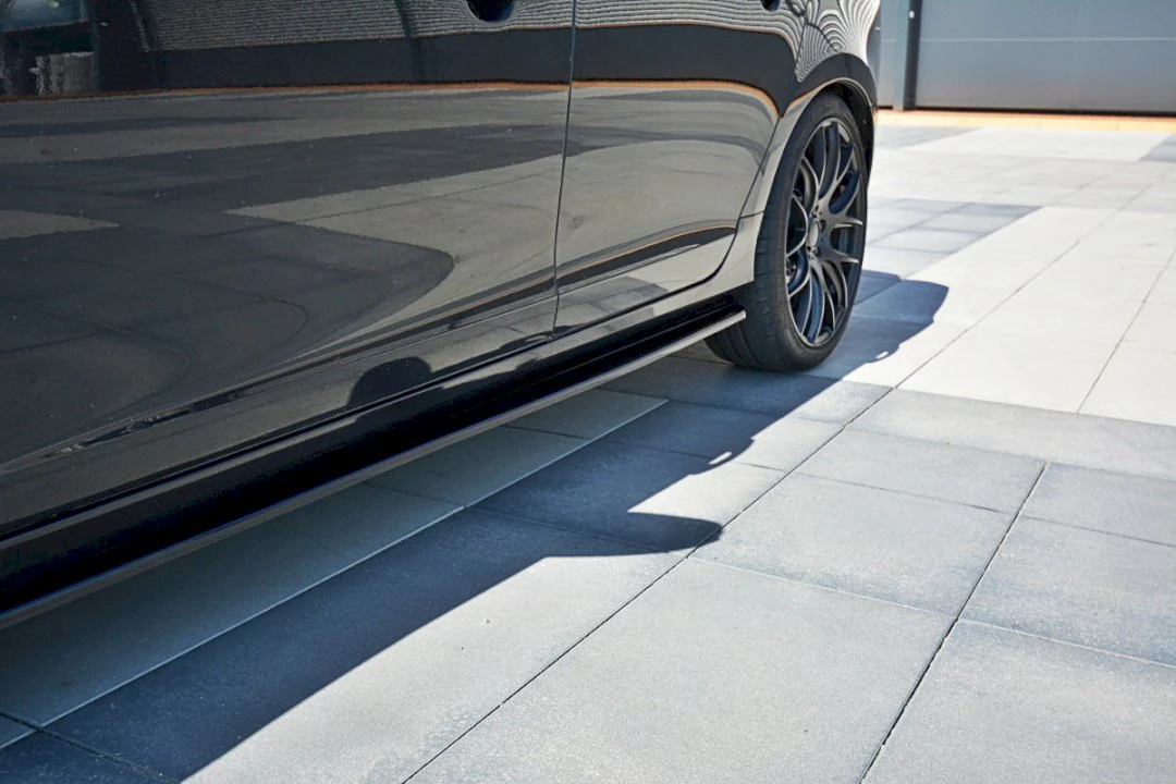 Maxton Design Side Skirts Diffusers for Volvo V60 Polestar Facelift - Image 2
