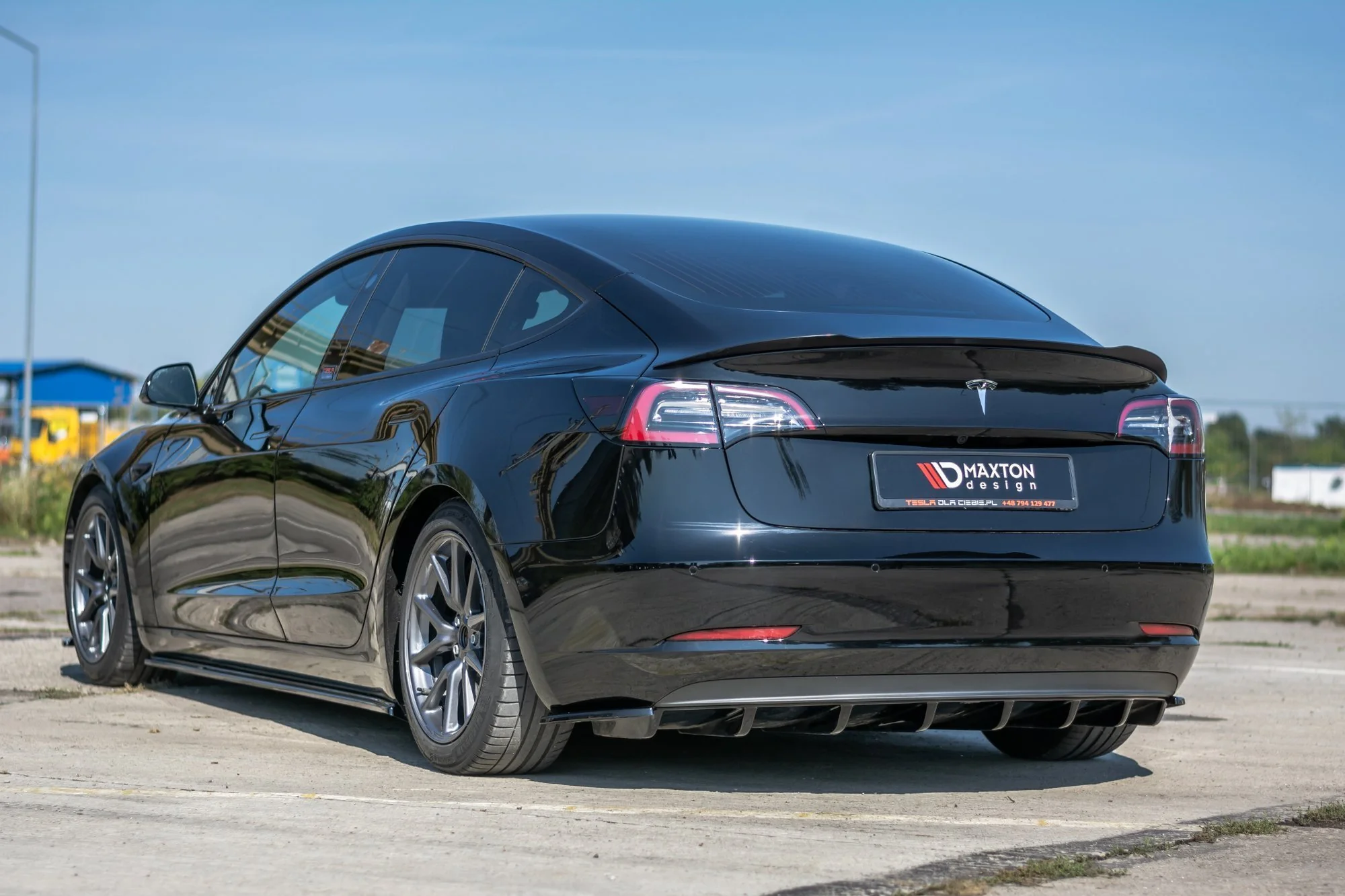 Maxton Design Spoiler Extension Tesla Model 3 (2017+) - Image 2