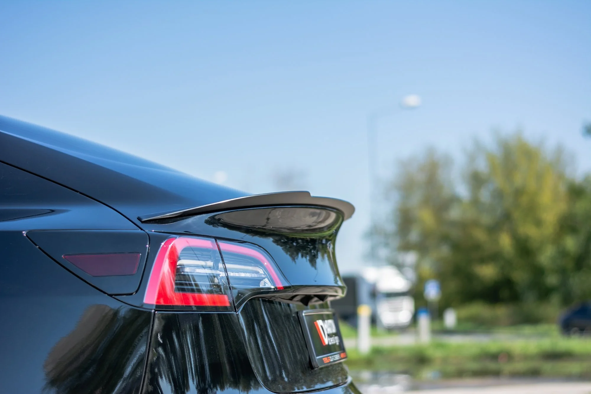 Maxton Design Spoiler Extension Tesla Model 3 (2017+) - Image 3