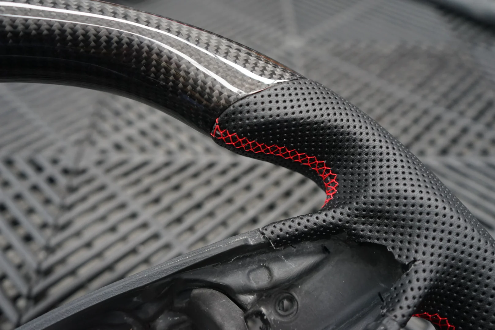 Mercedes Benz A Class W176 Facelift Custom Carbon Fibre Steering Wheel (2014 - 2018 Models) - Image 12