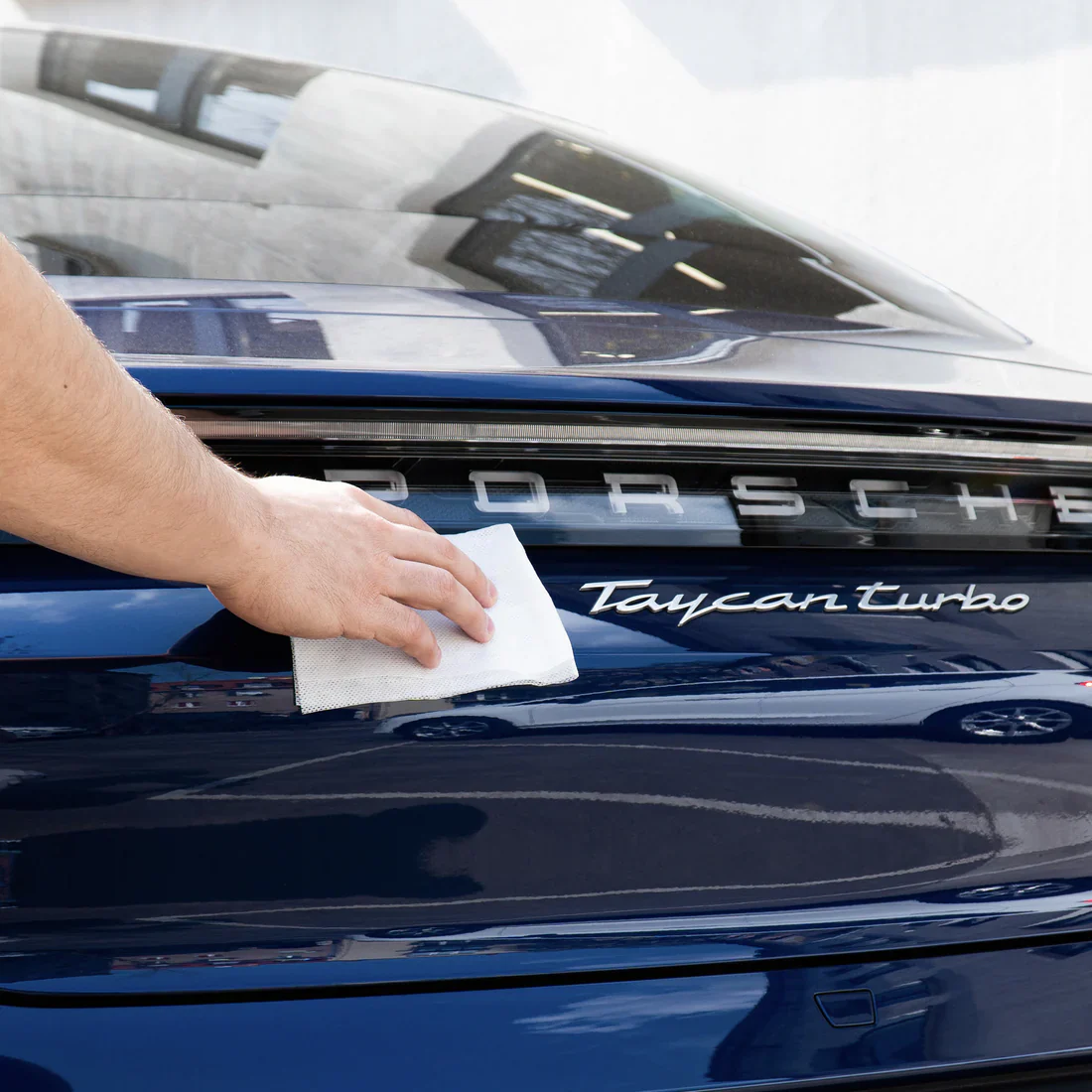Fukupika Wash & Wax Wipes - Image 2