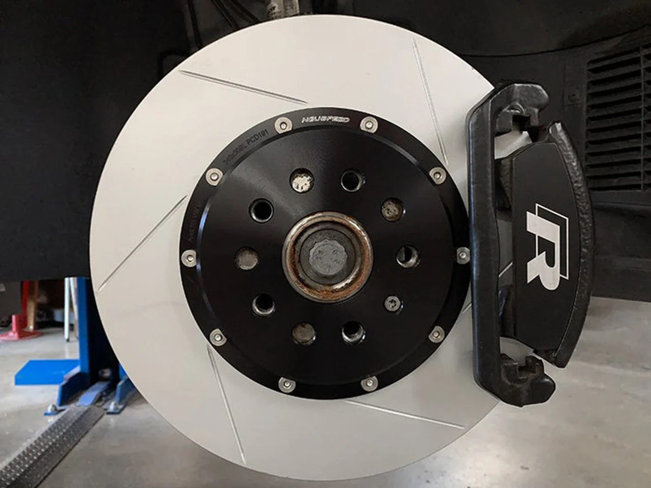 Neuspeed 2-Piece Brake Rotor Kit - Front 340mm - Golf Mk8 - Image 2
