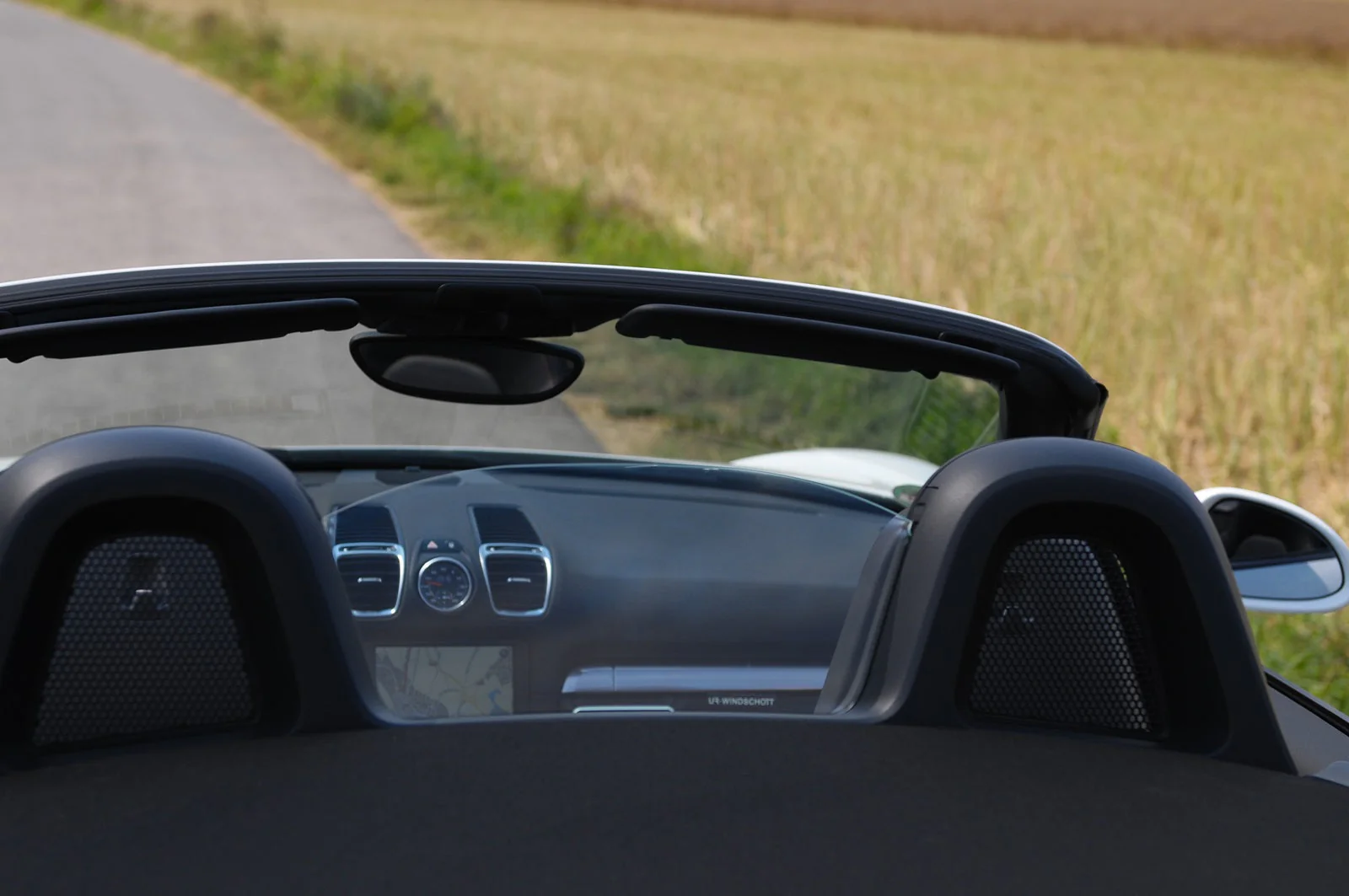 Porsche Boxster 718 MK4 High Clear Glass Wind Breaker / Deflector (2016 - 2021 UR-WINDSCHOTT) - Image 3